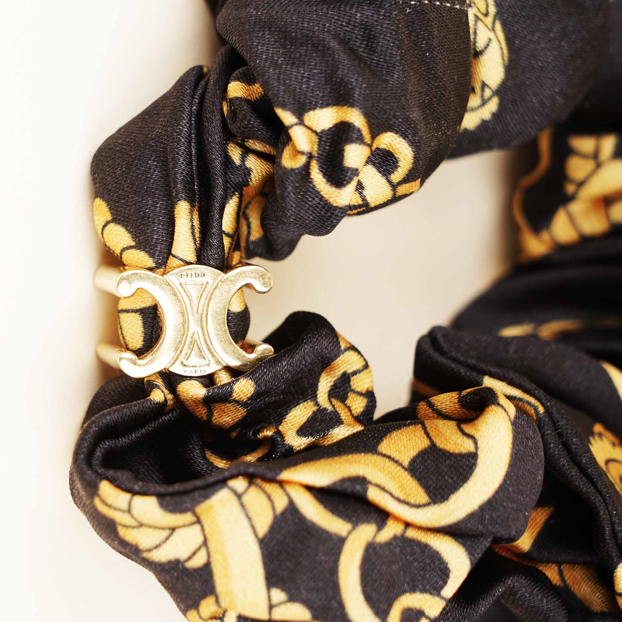 Chain Hair Scrunchy - Image 3