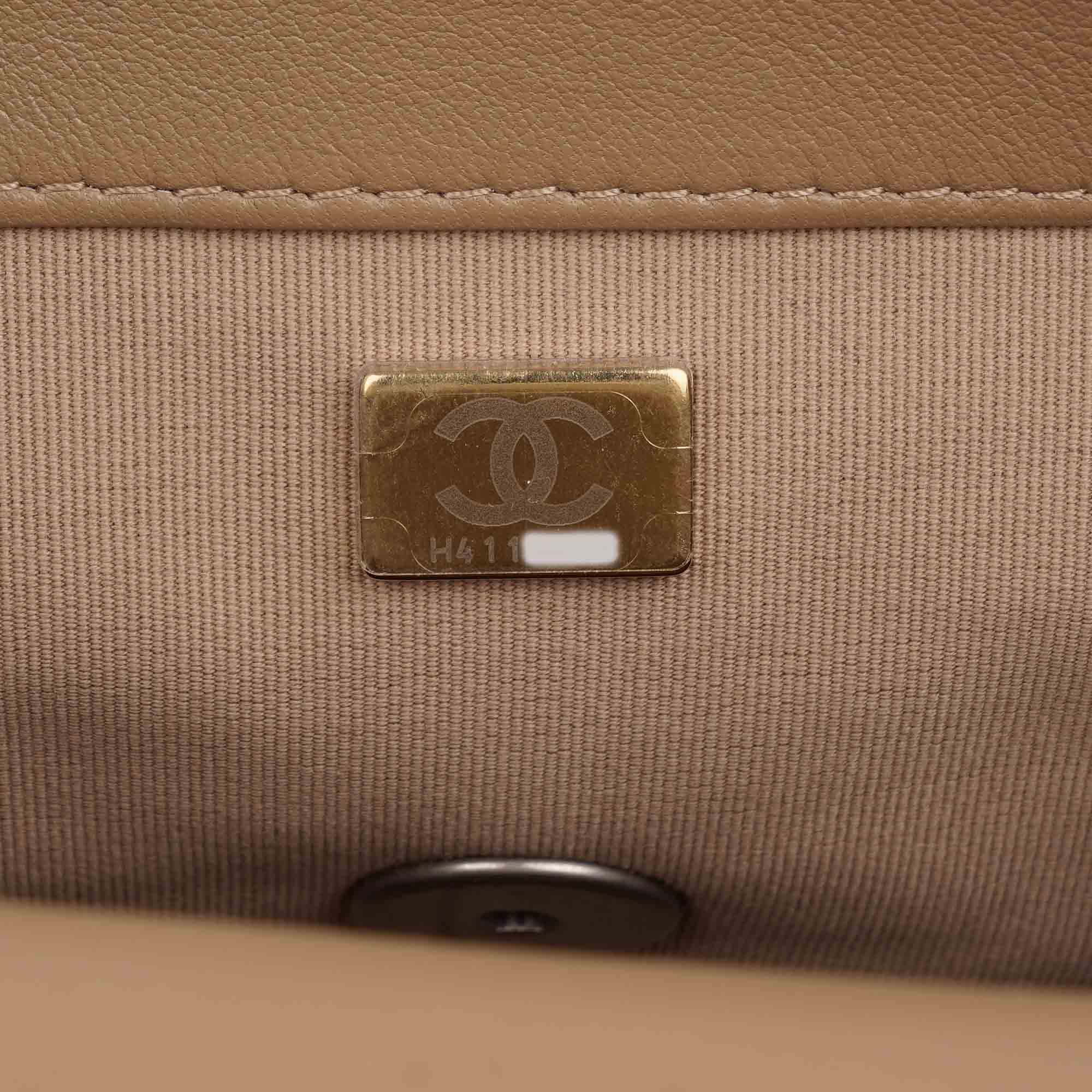 19 Medium/Large Flap - Image 12