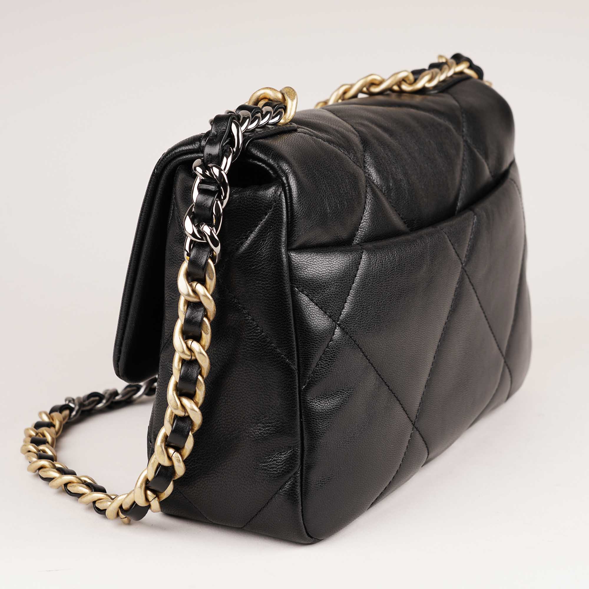 19 Small Flap Bag - Image 4