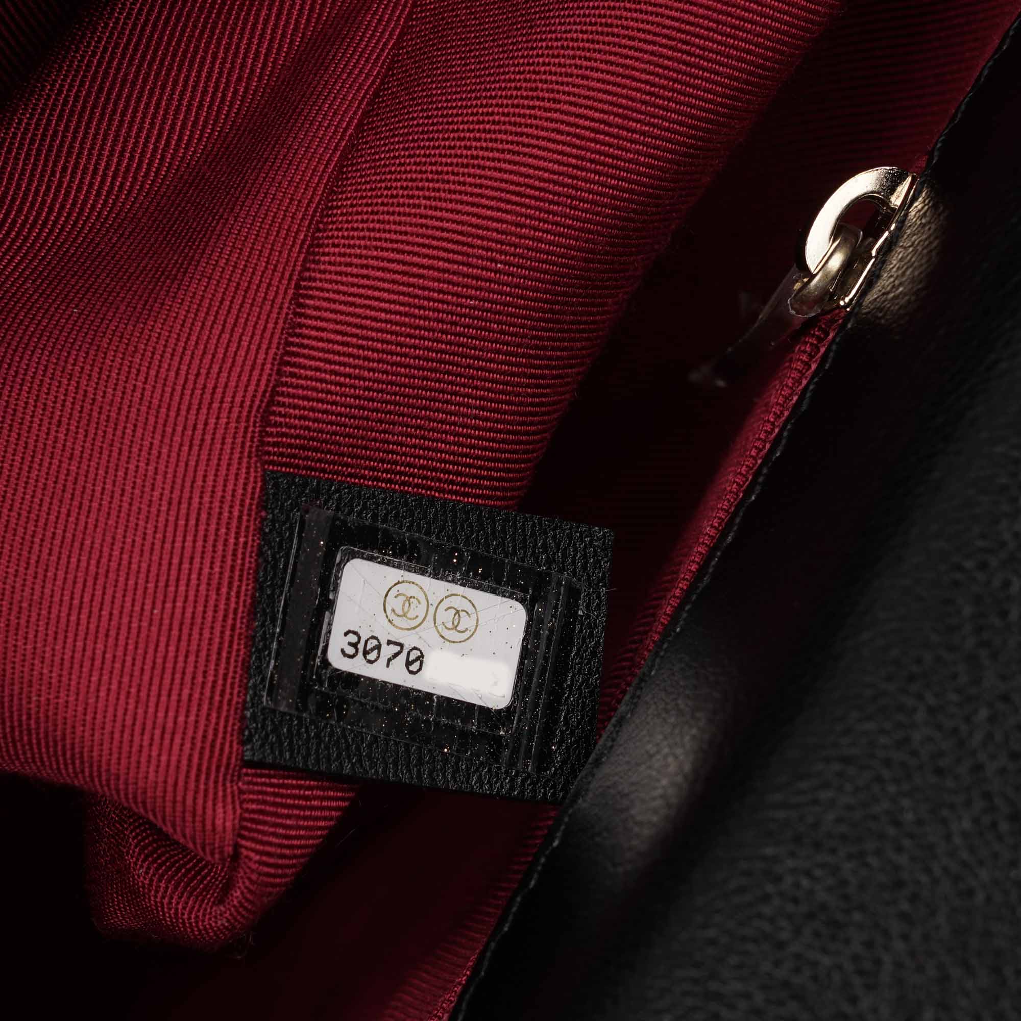 19 Small Flap Bag - Image 9