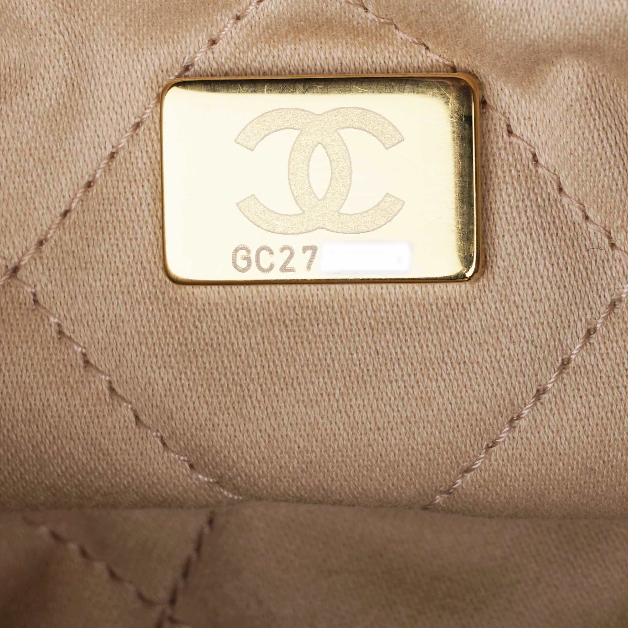 22 Handbag - Image 10