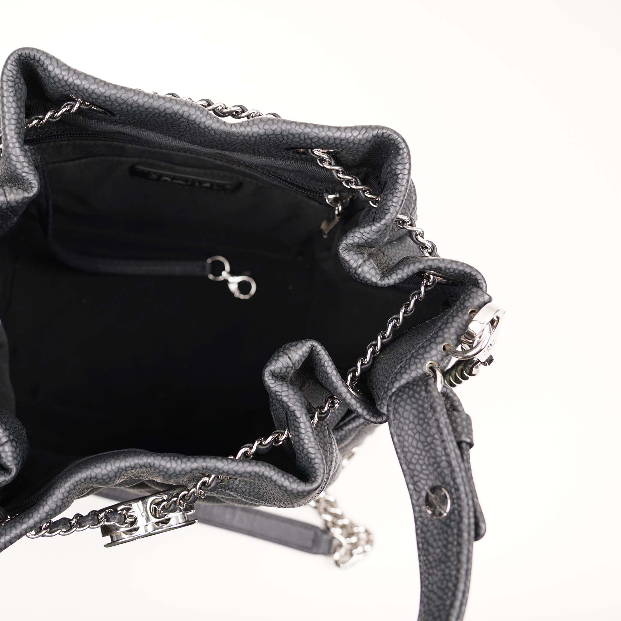 Drawsting Chain Bucket Bag - Image 9