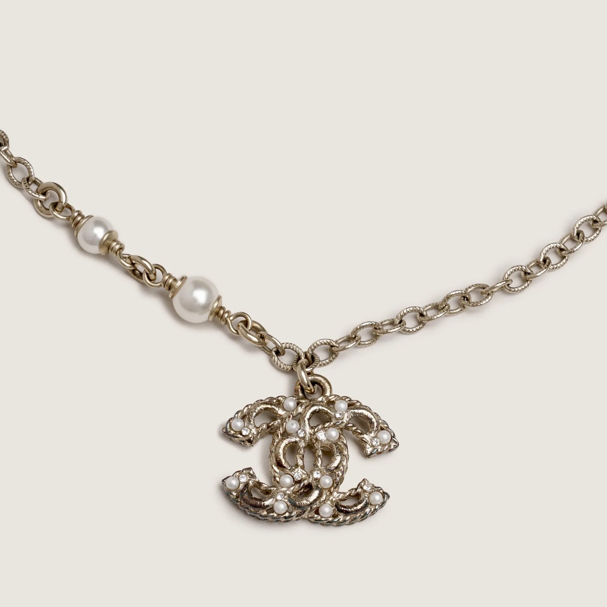 CC Pendant Chain Bracelet - Image 2