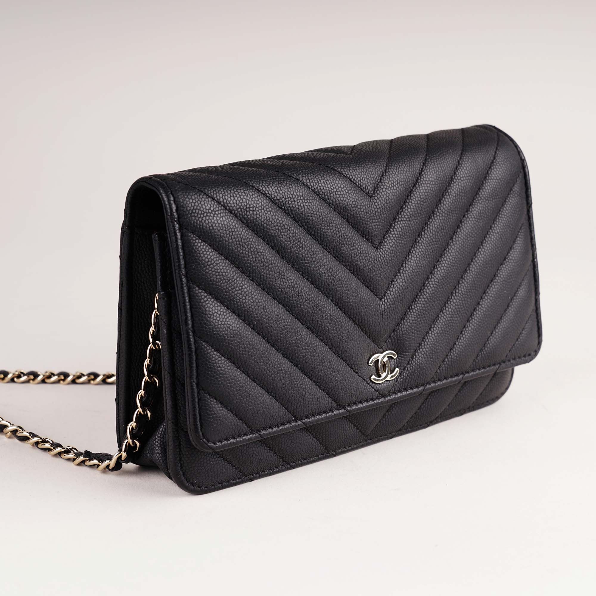 Chevron Wallet on Chain - Image 3