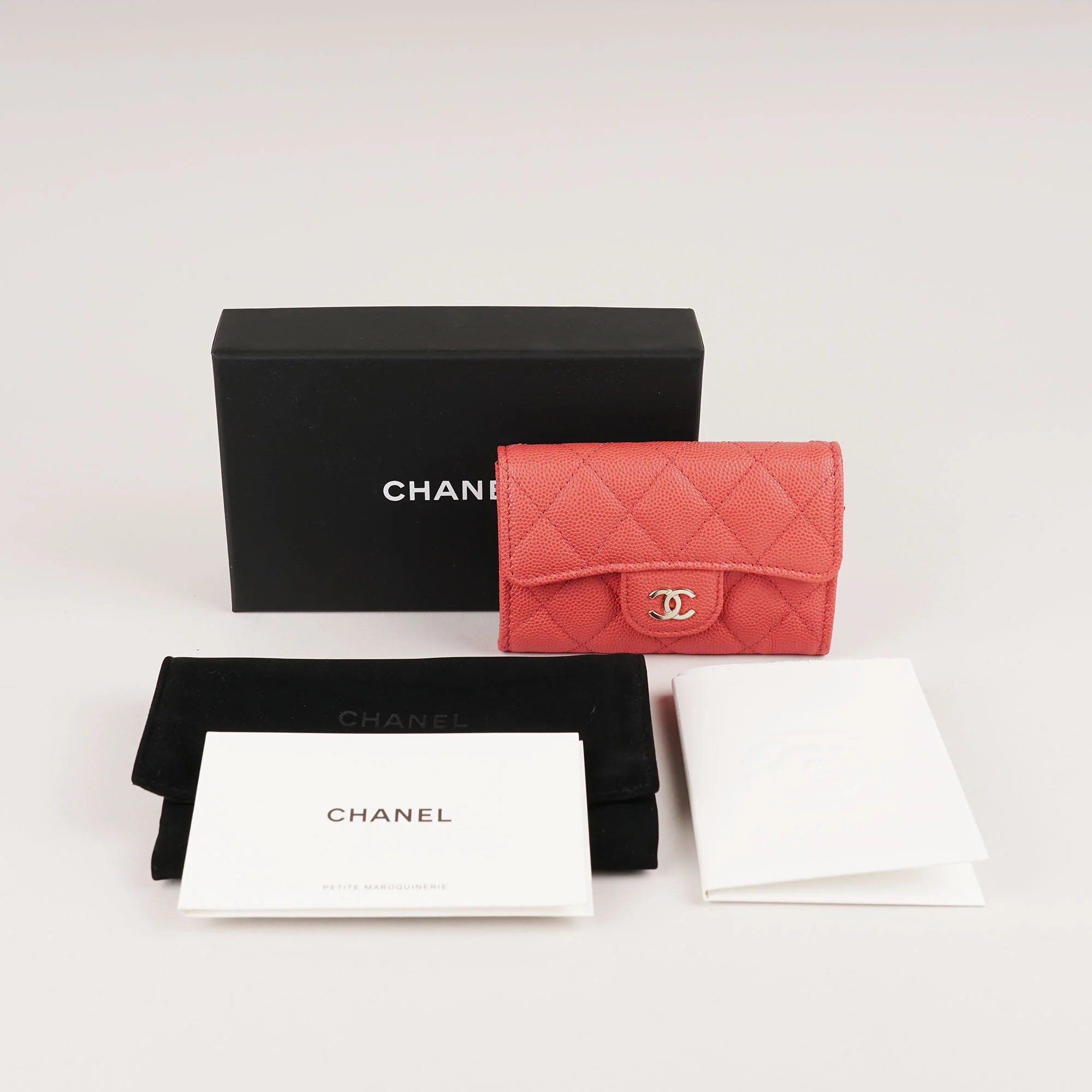 Classic Card Holder - Image 10