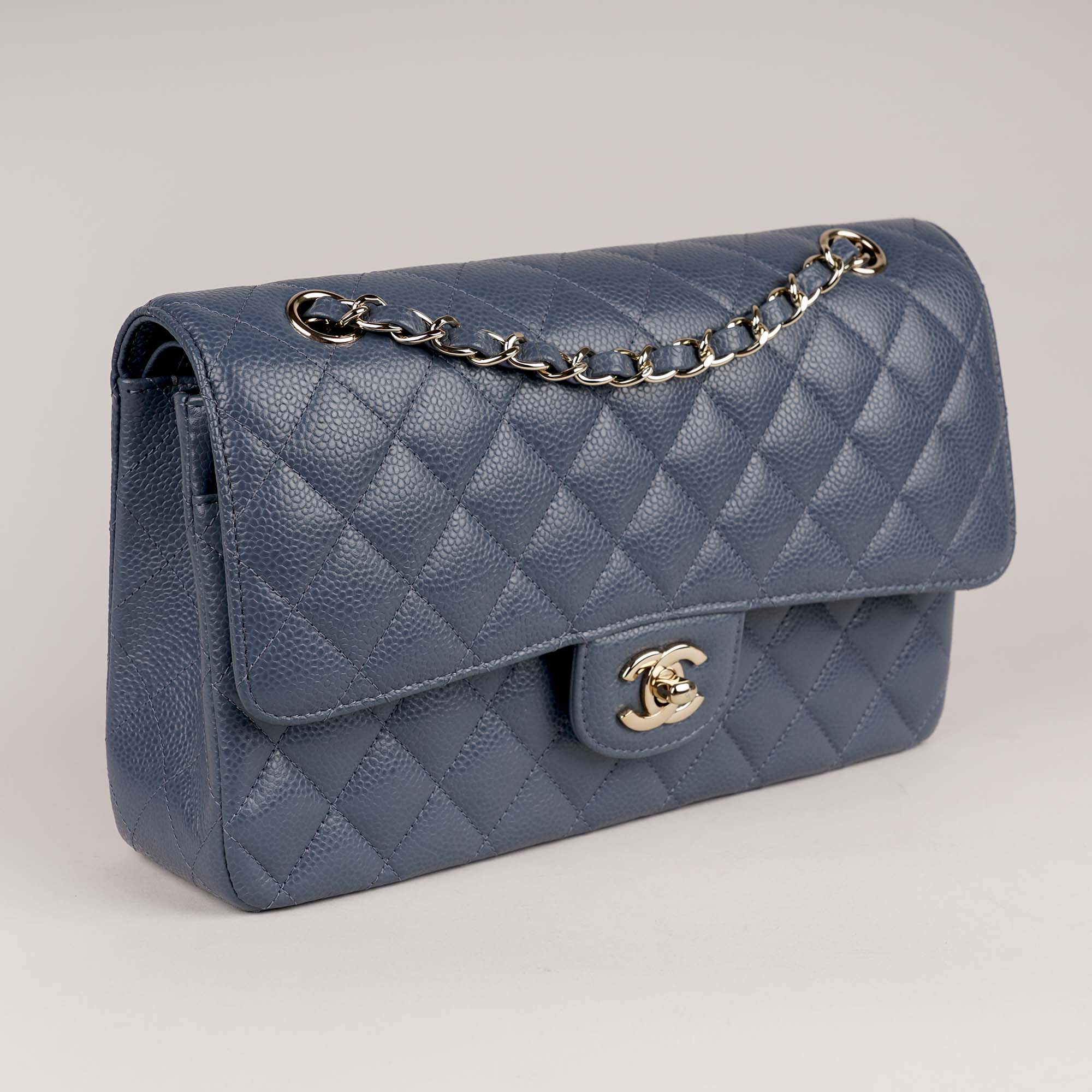 Classic Medium Double Flap Bag 2024 - Image 3