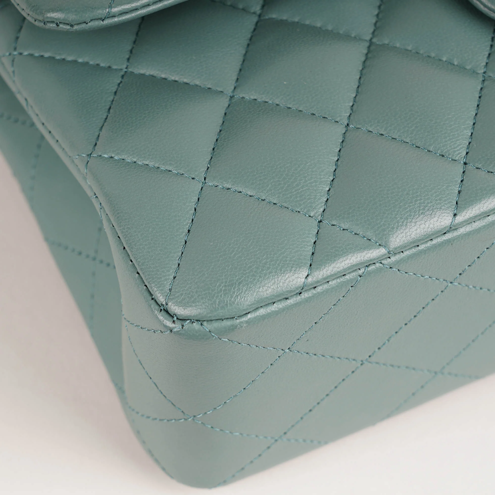 Classic Small Double Flap Bag 2023 - Image 12