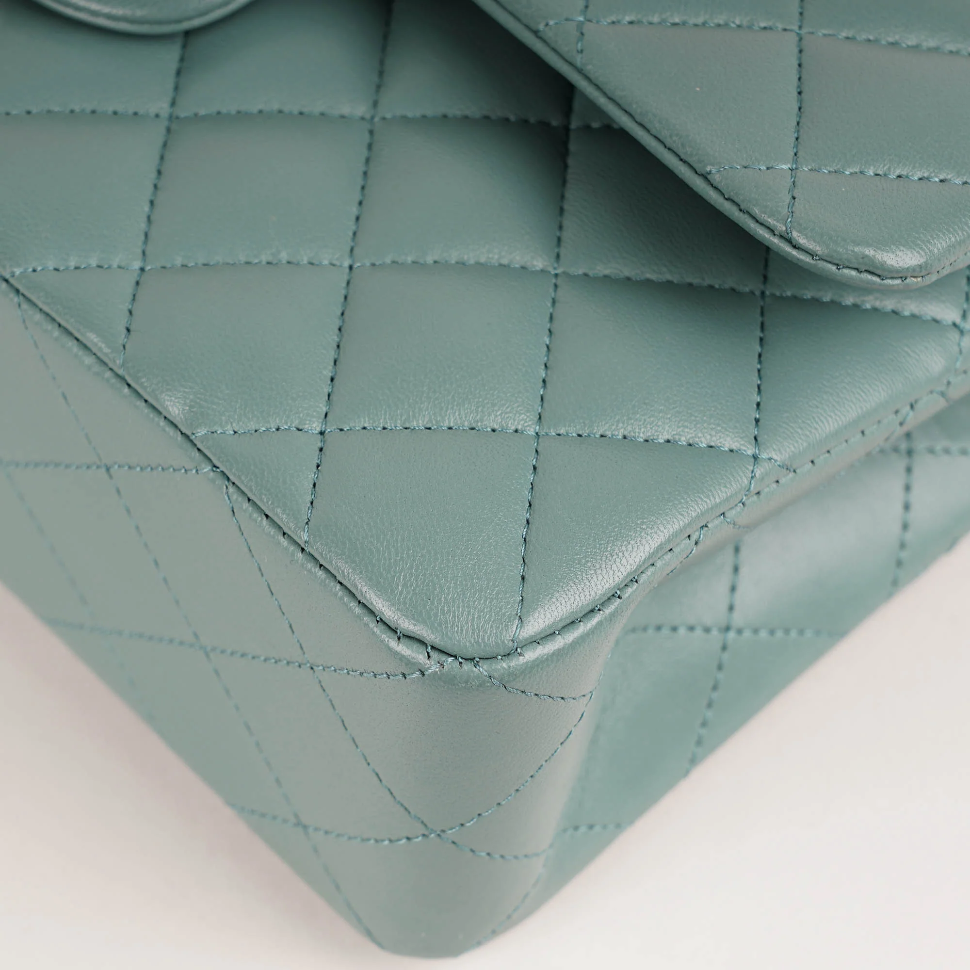 Classic Small Double Flap Bag 2023 - Image 13
