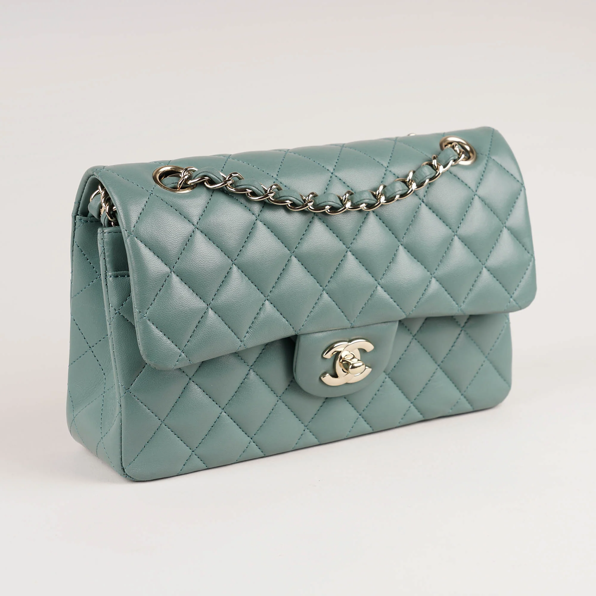 Classic Small Double Flap Bag 2023 - Image 3