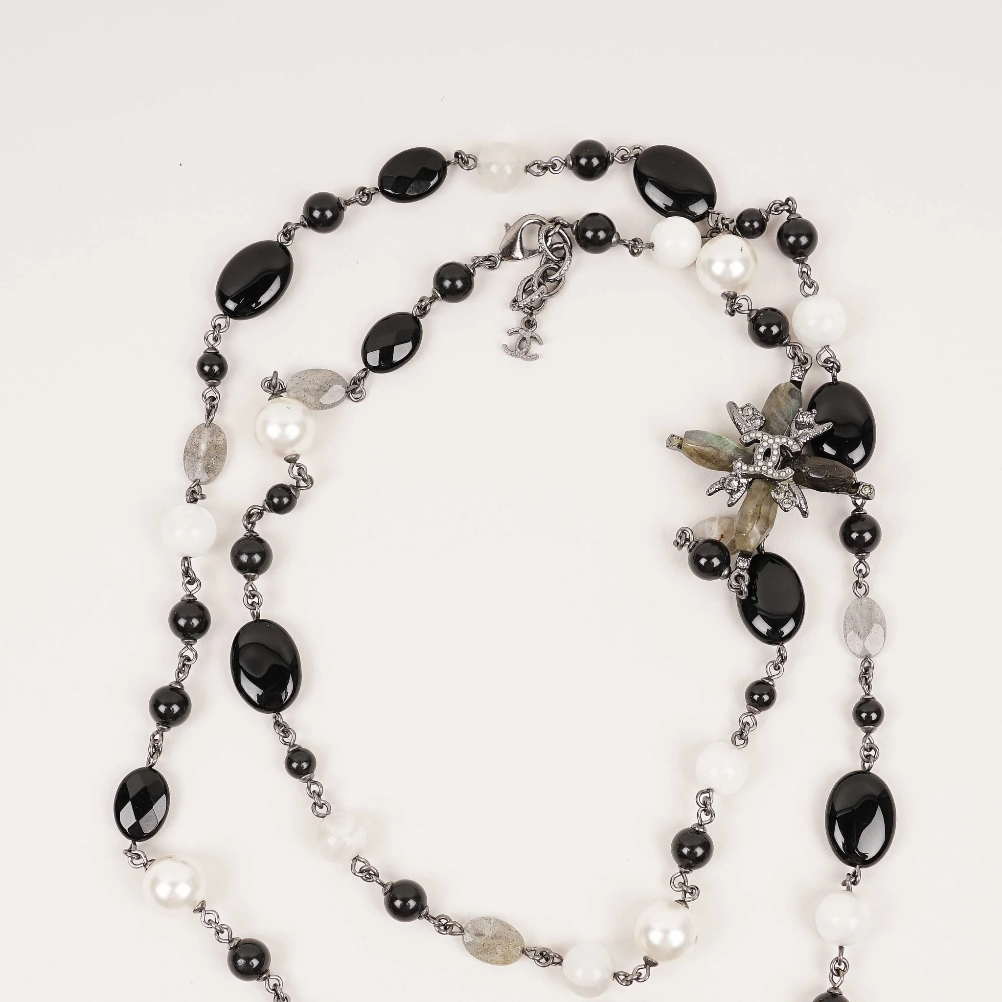 Multicolor Faux Stone Necklace - Image 5