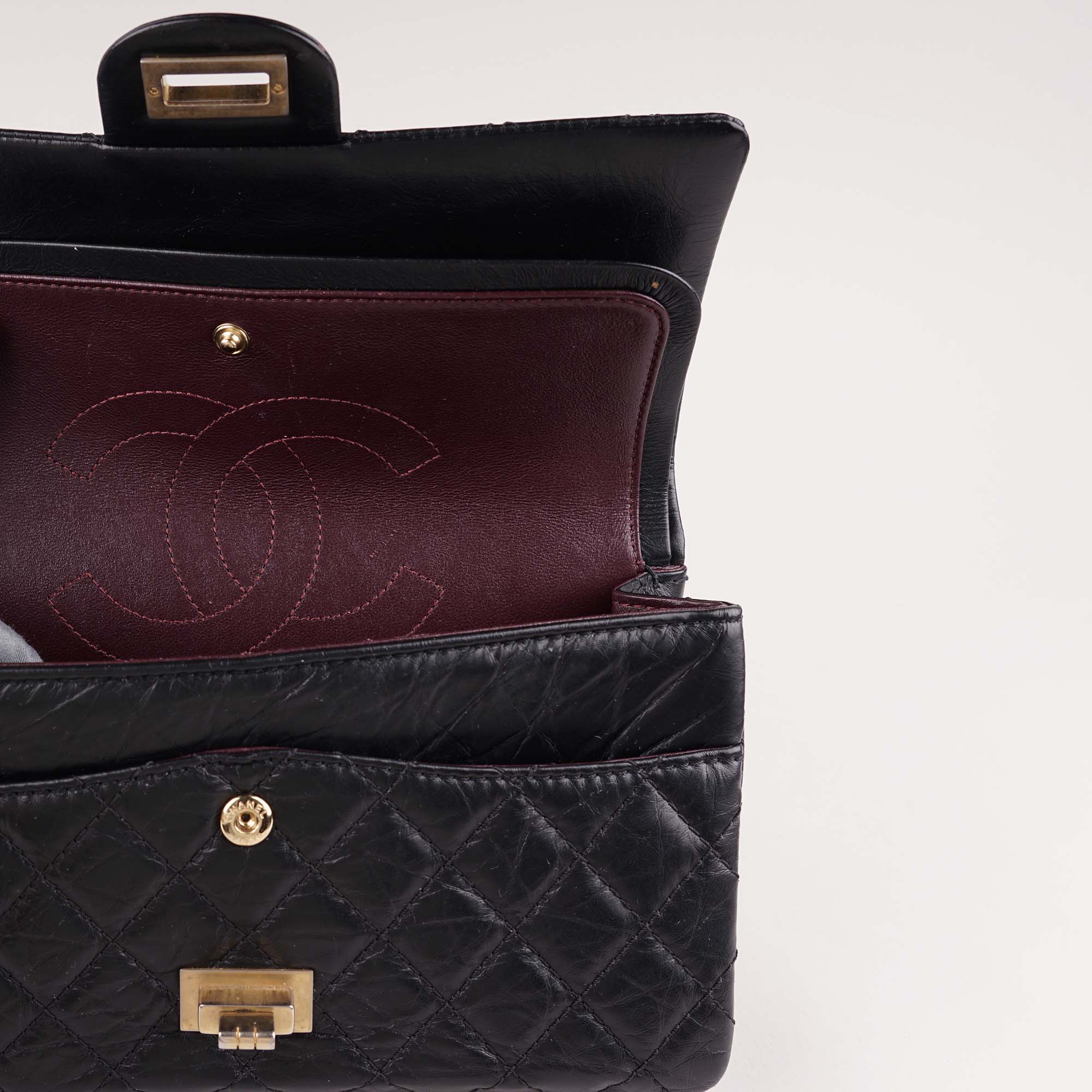 Small Reissue 2.55 Shoulder Bag - Image 10