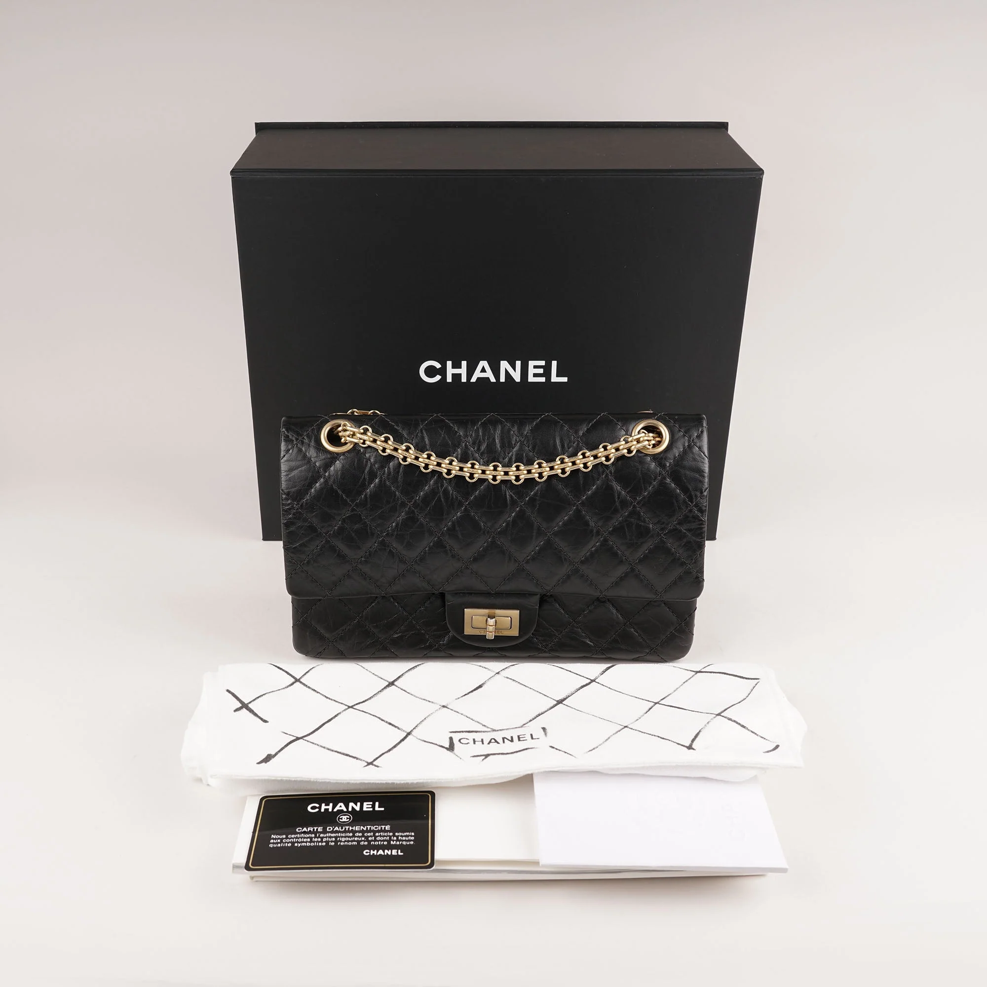 Small Reissue 2.55 Shoulder Bag - Image 17