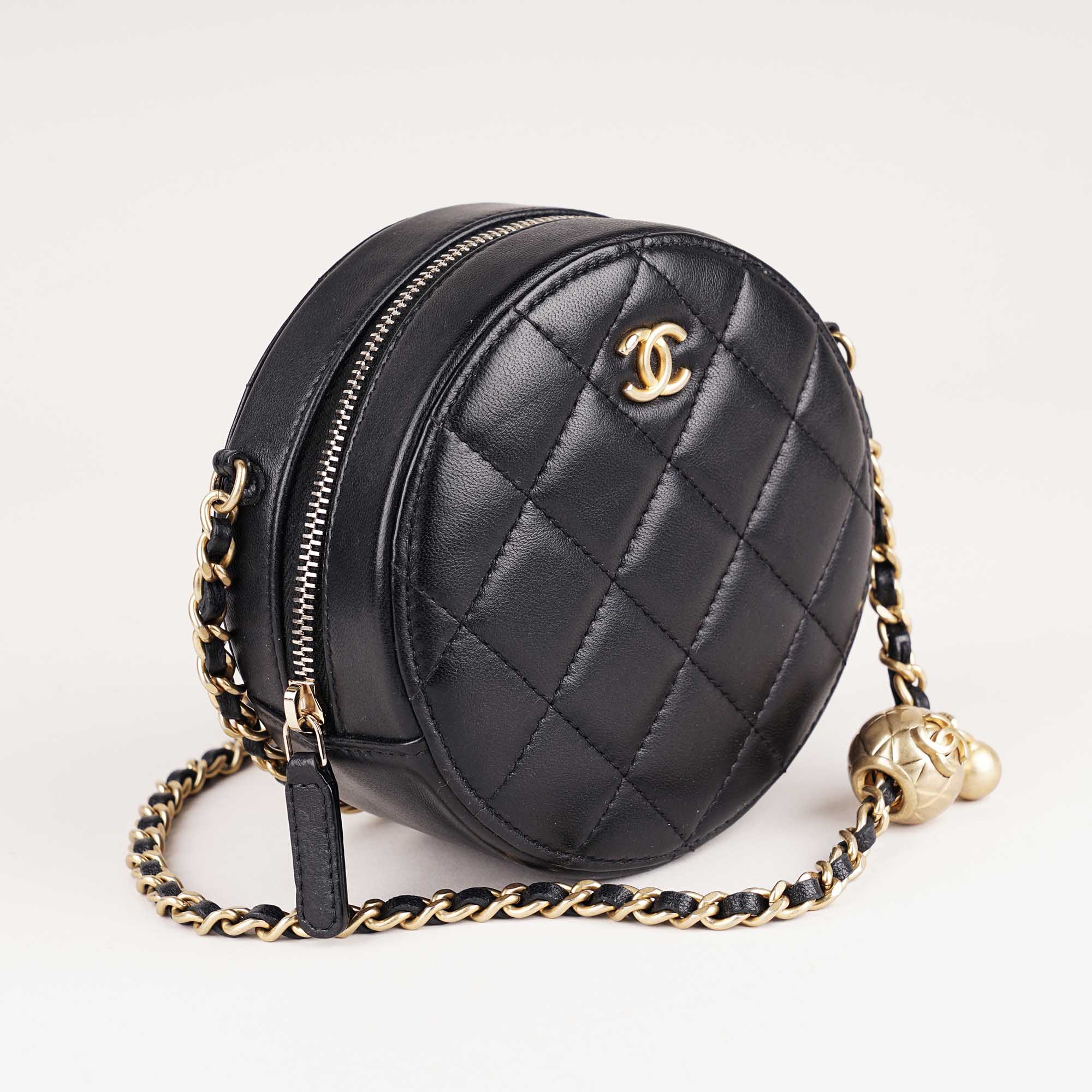 Chanel Round Pearl Crush Shoulder Bag - Image 4