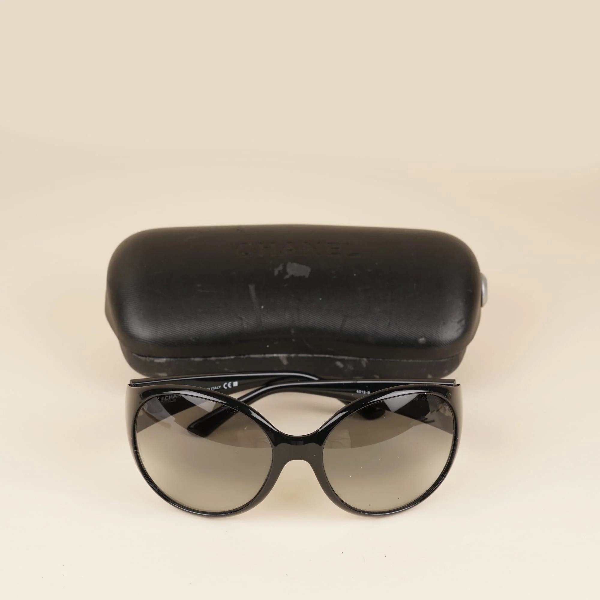 Round CC Sunglasses - Image 6