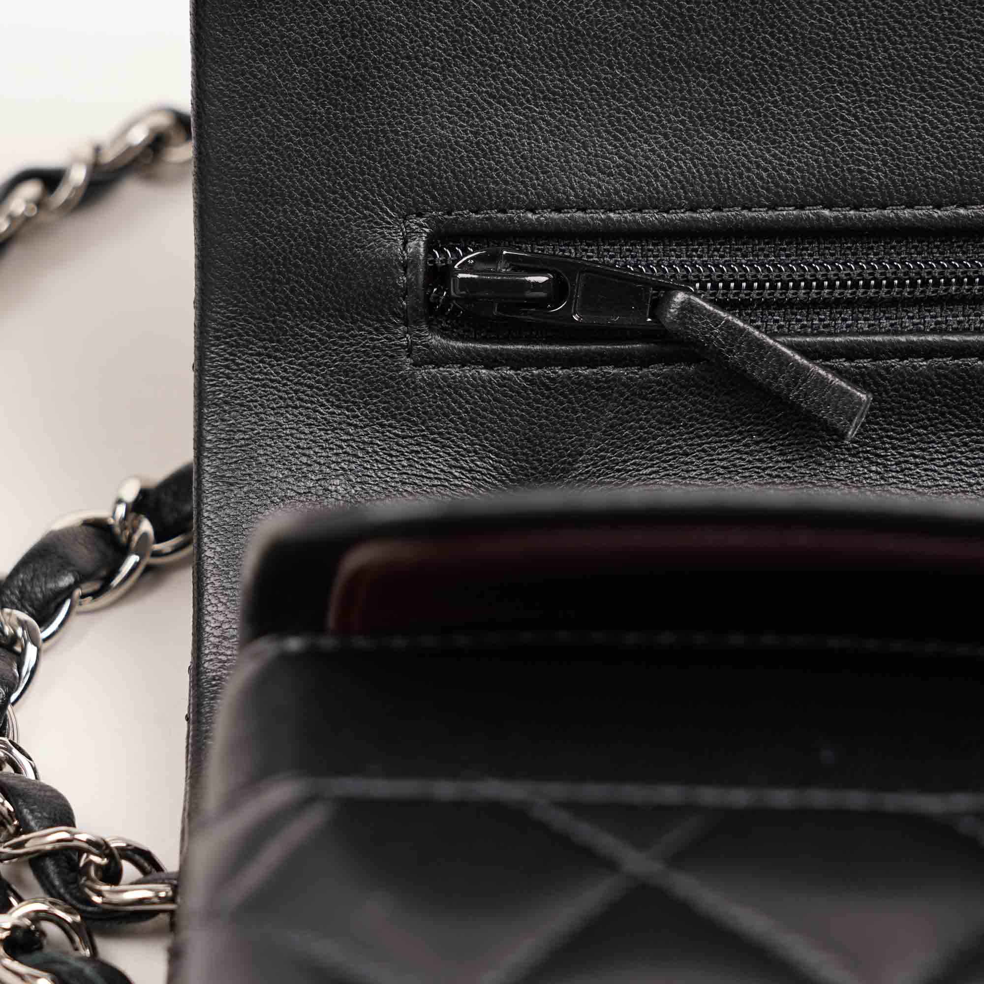 Small Classic Double Flap Bag 2021 - Image 12