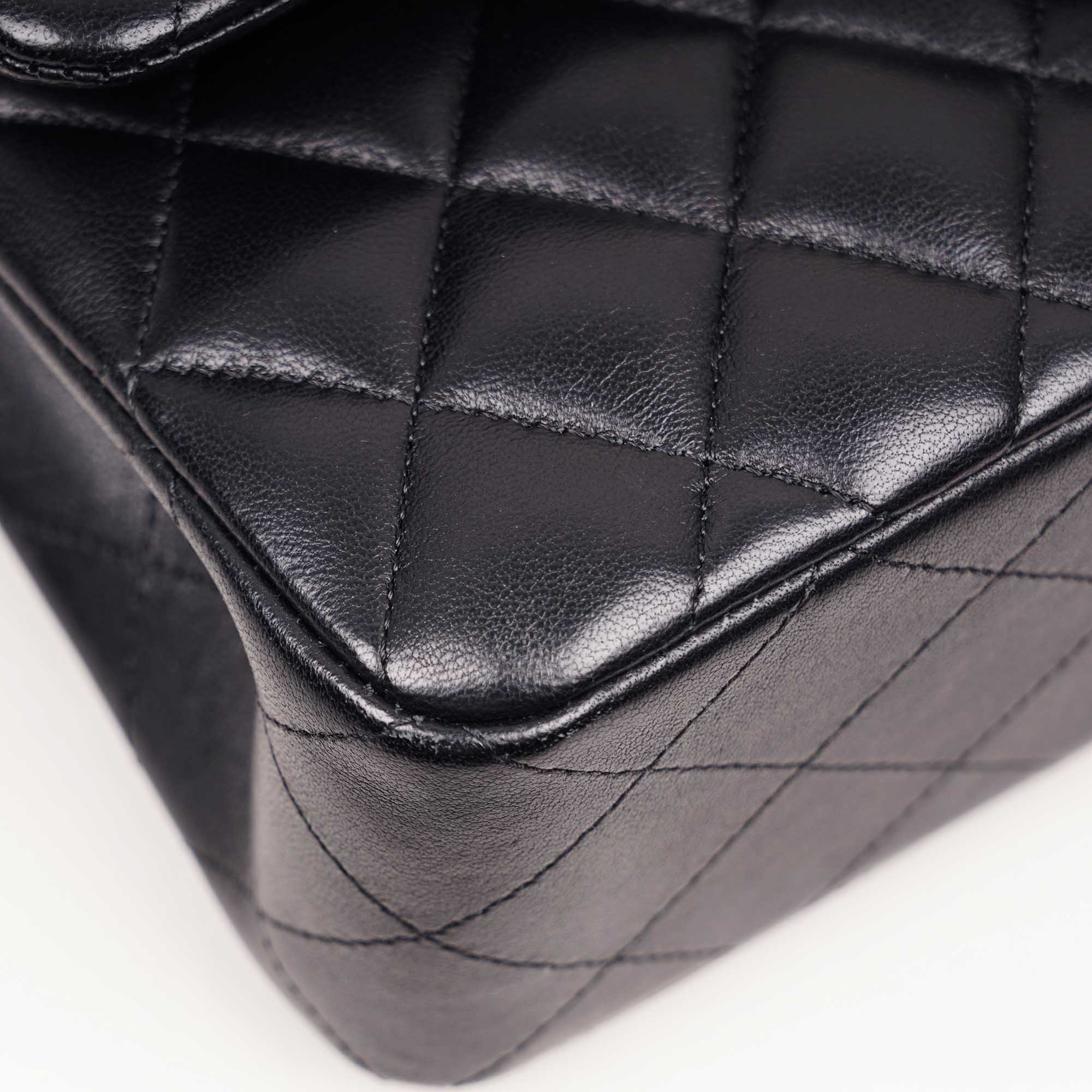 Small Classic Double Flap Bag 2021 - Image 14