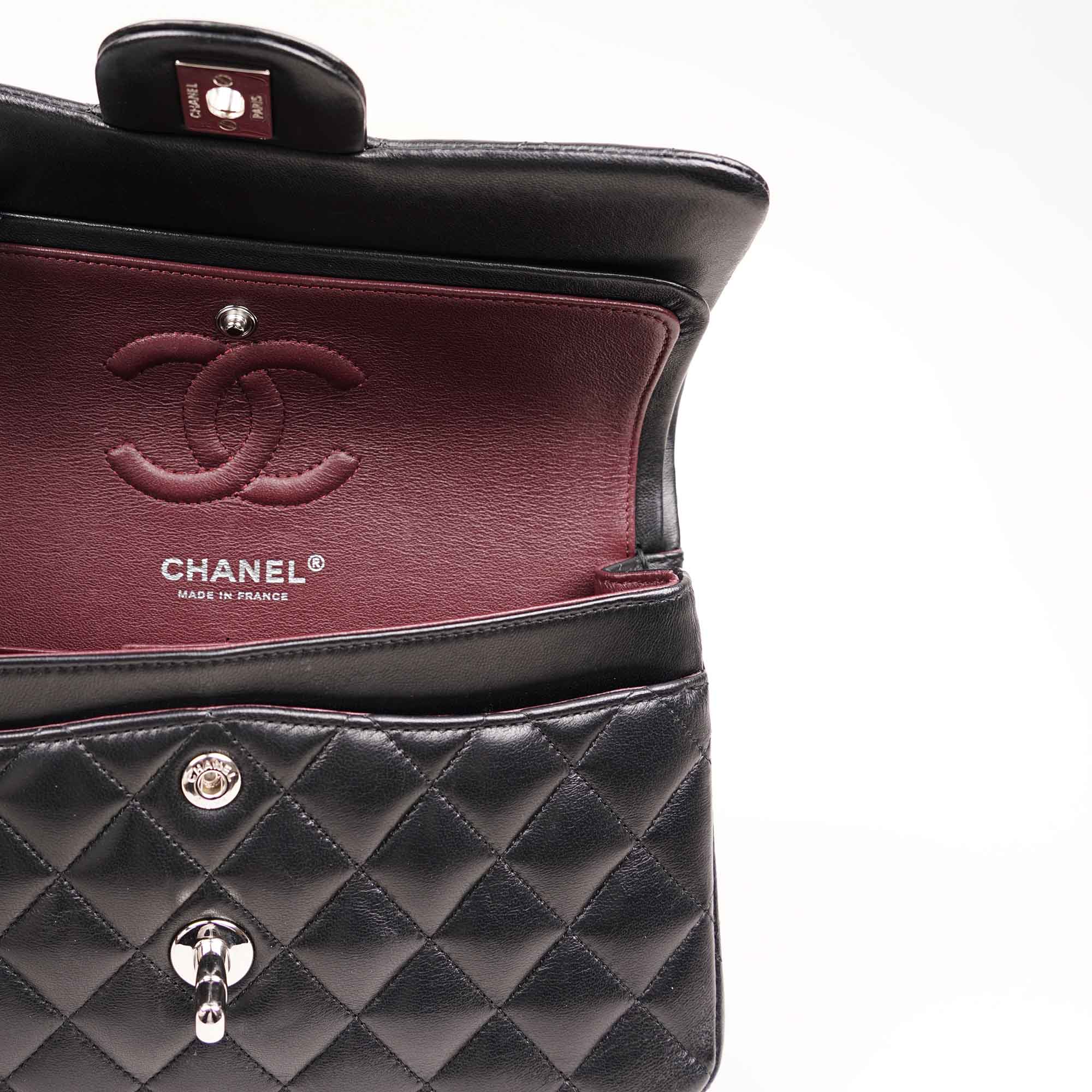 Small Classic Double Flap Bag 2021 - Image 9
