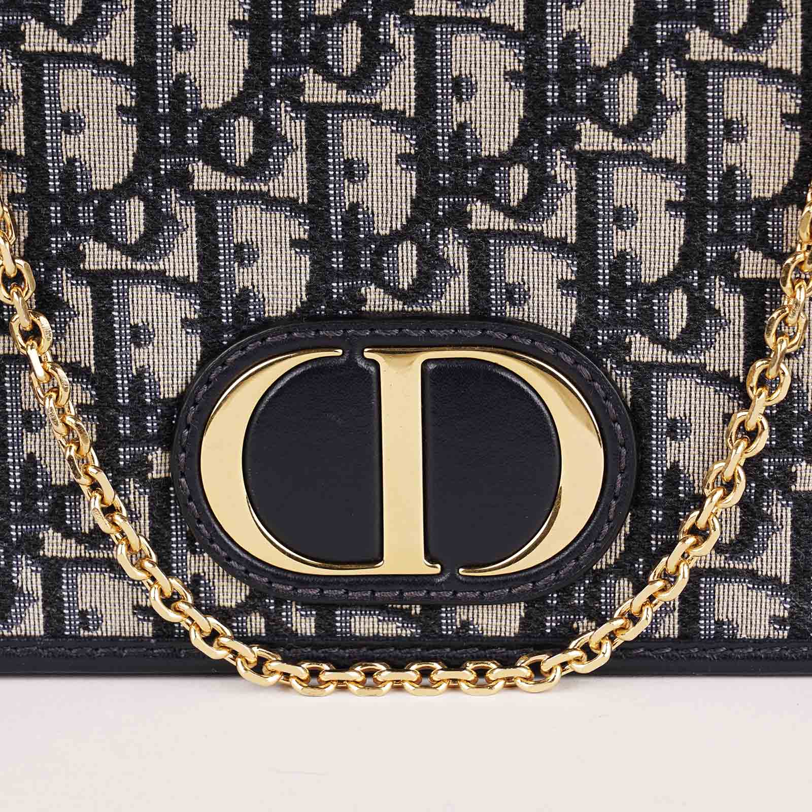 2in1 Montaigne 30 Pouch - Image 8