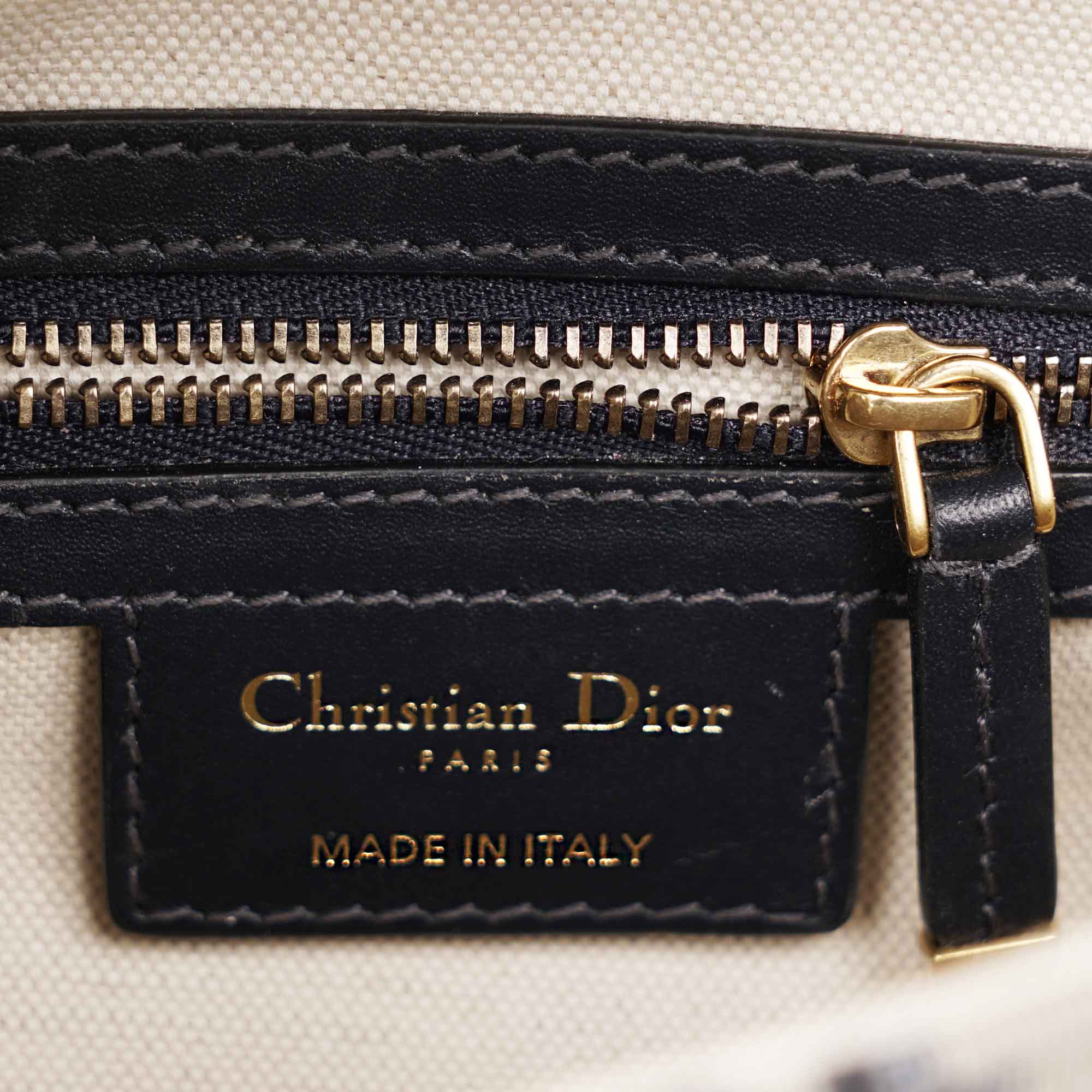 Saddle Bag with Strap - Image 10