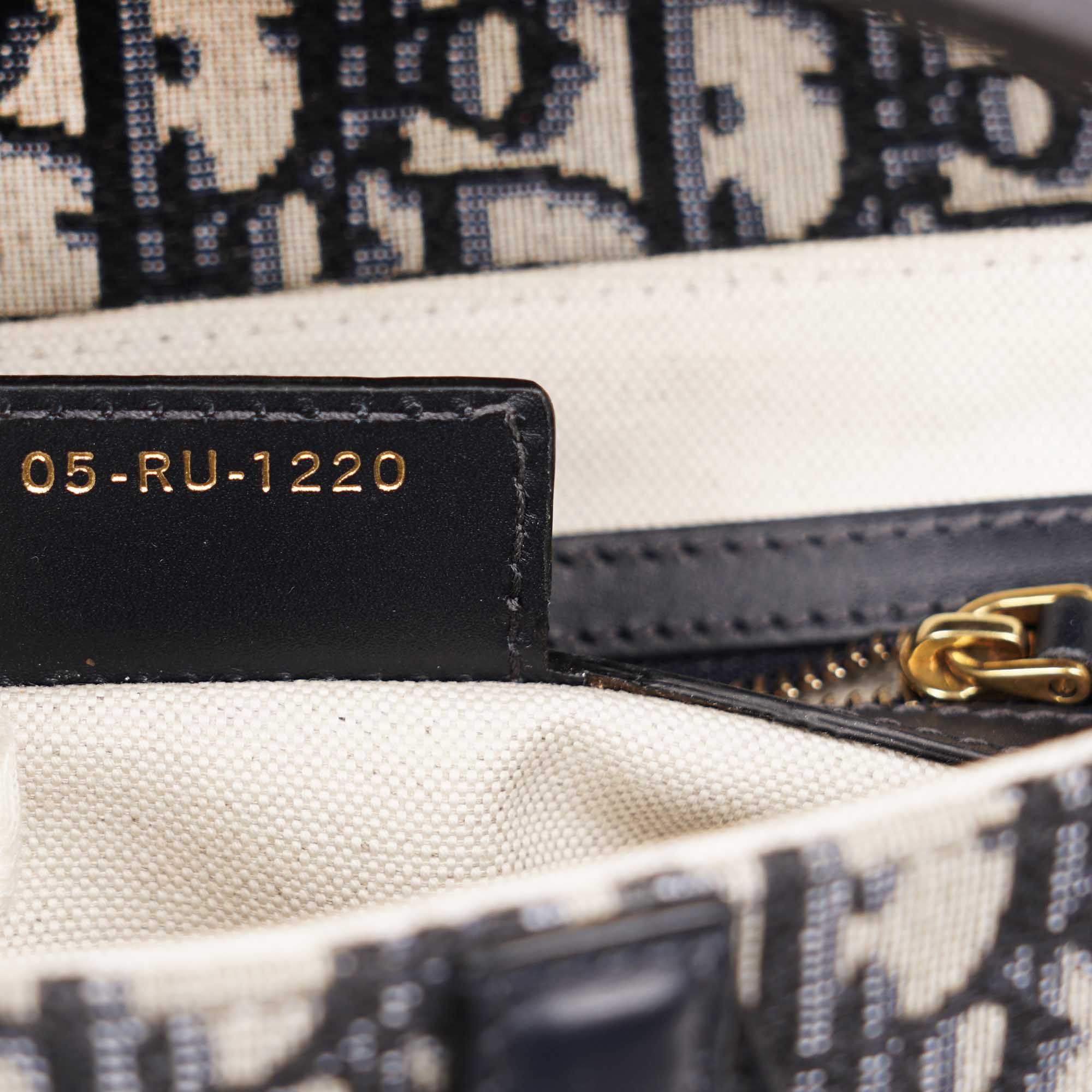 Saddle Bag with Strap - Image 11
