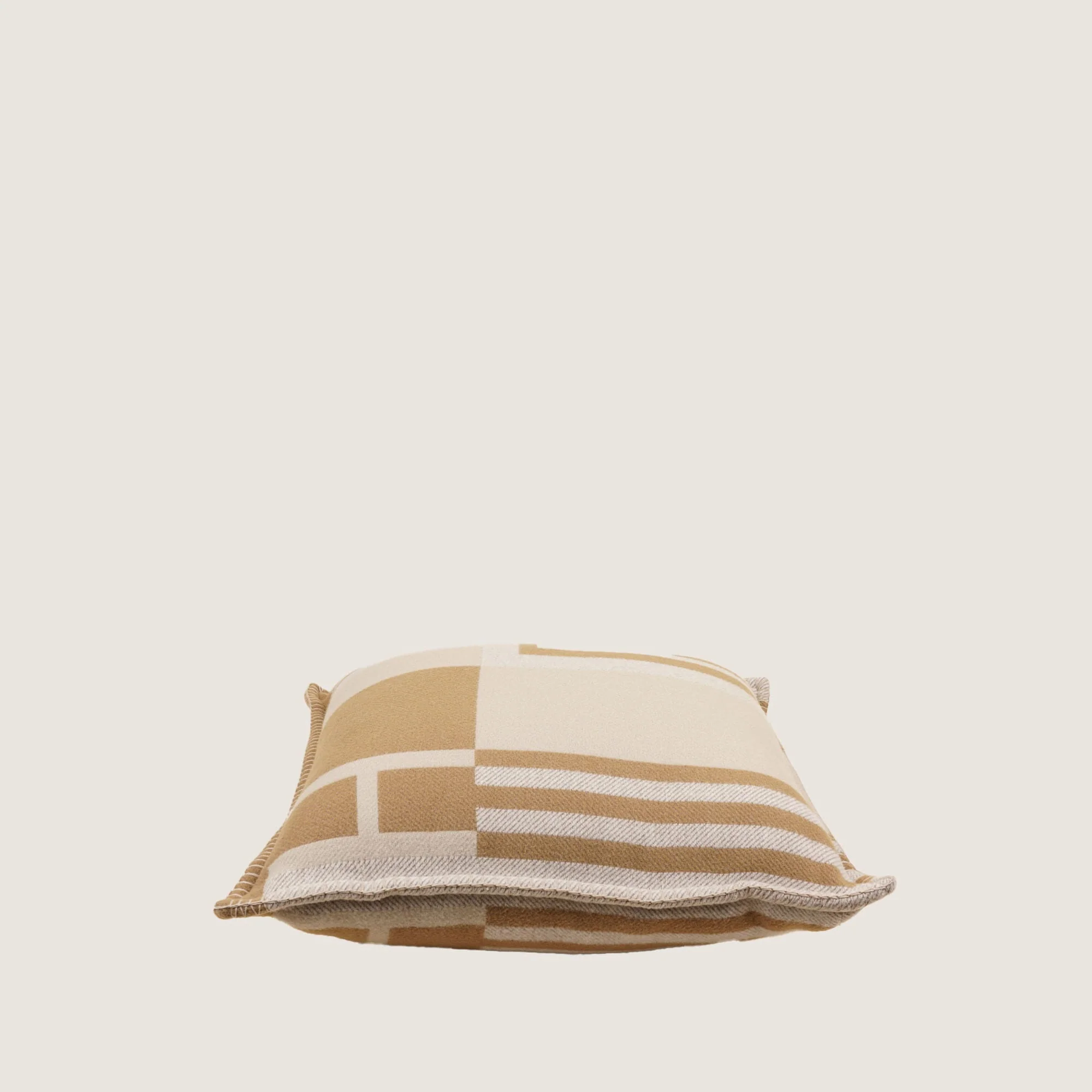 Ithaque Pillow - Image 3