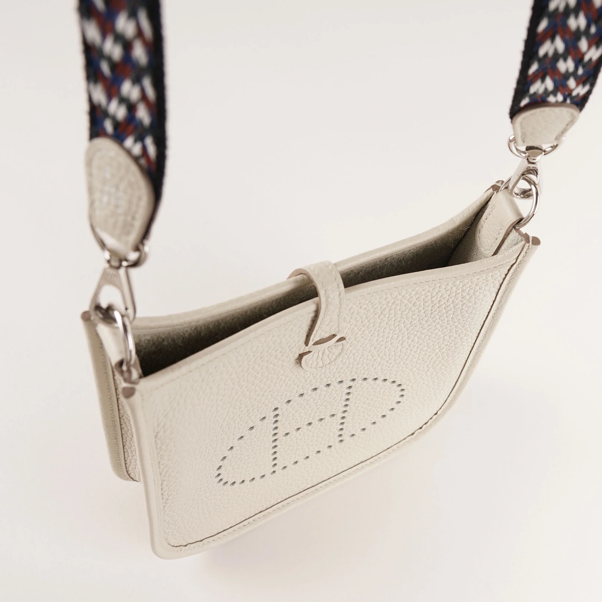 Mini Evelyne 16 Shoulder Bag - Image 7
