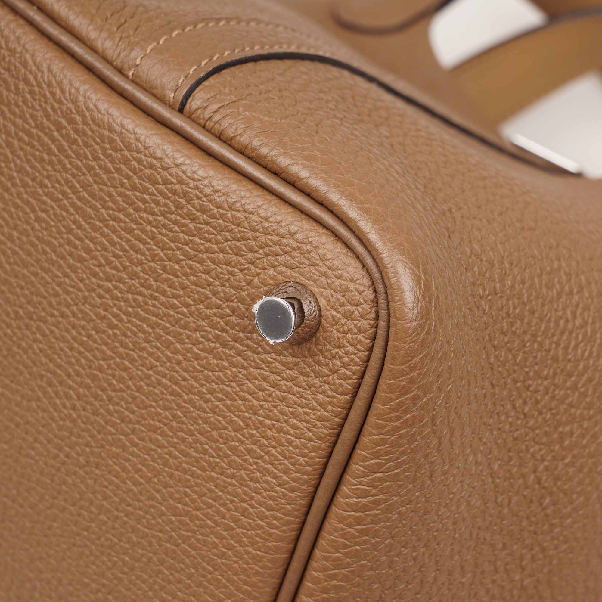 Picotin 18 Top Handle - Image 11