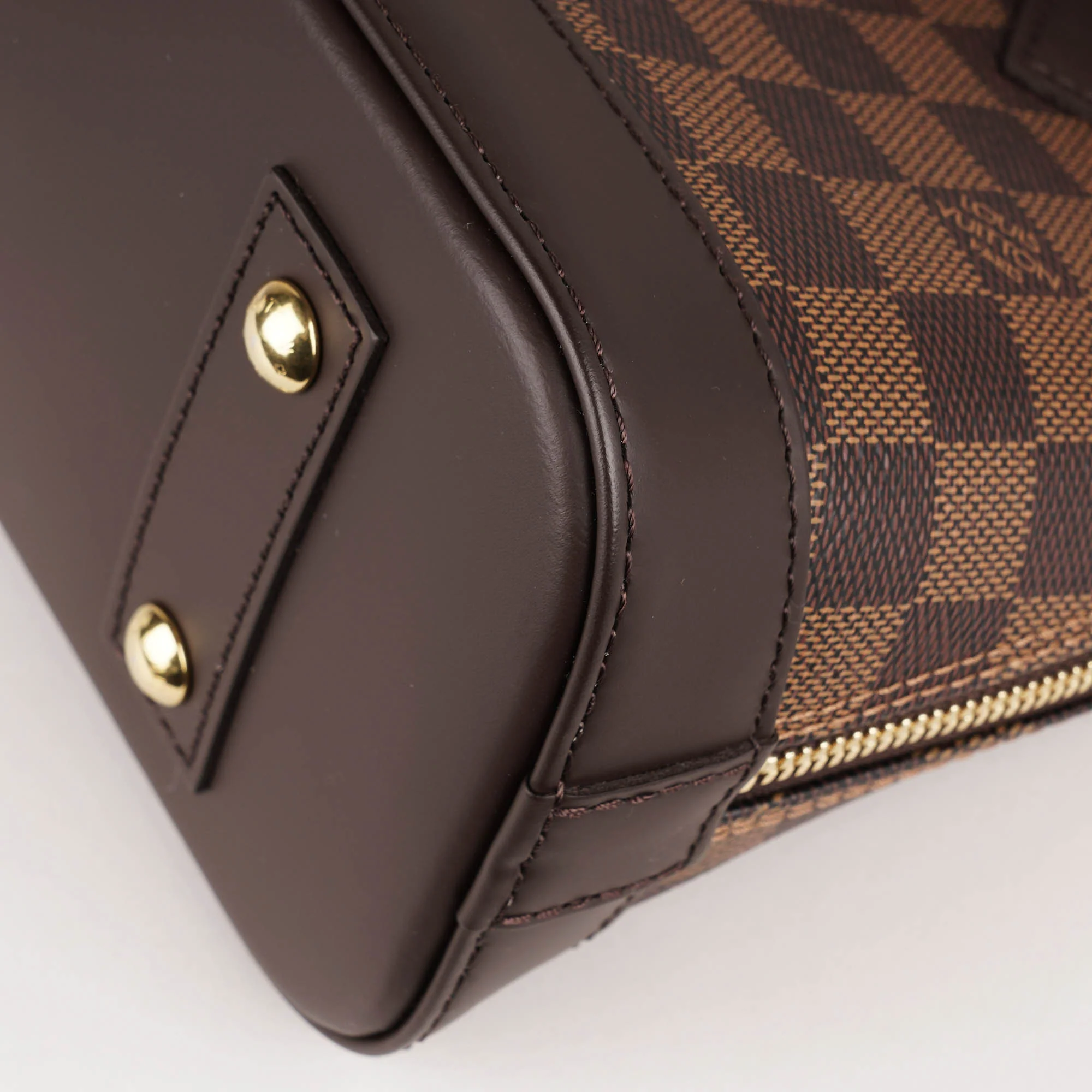 Alma BB Top Handle - Image 10