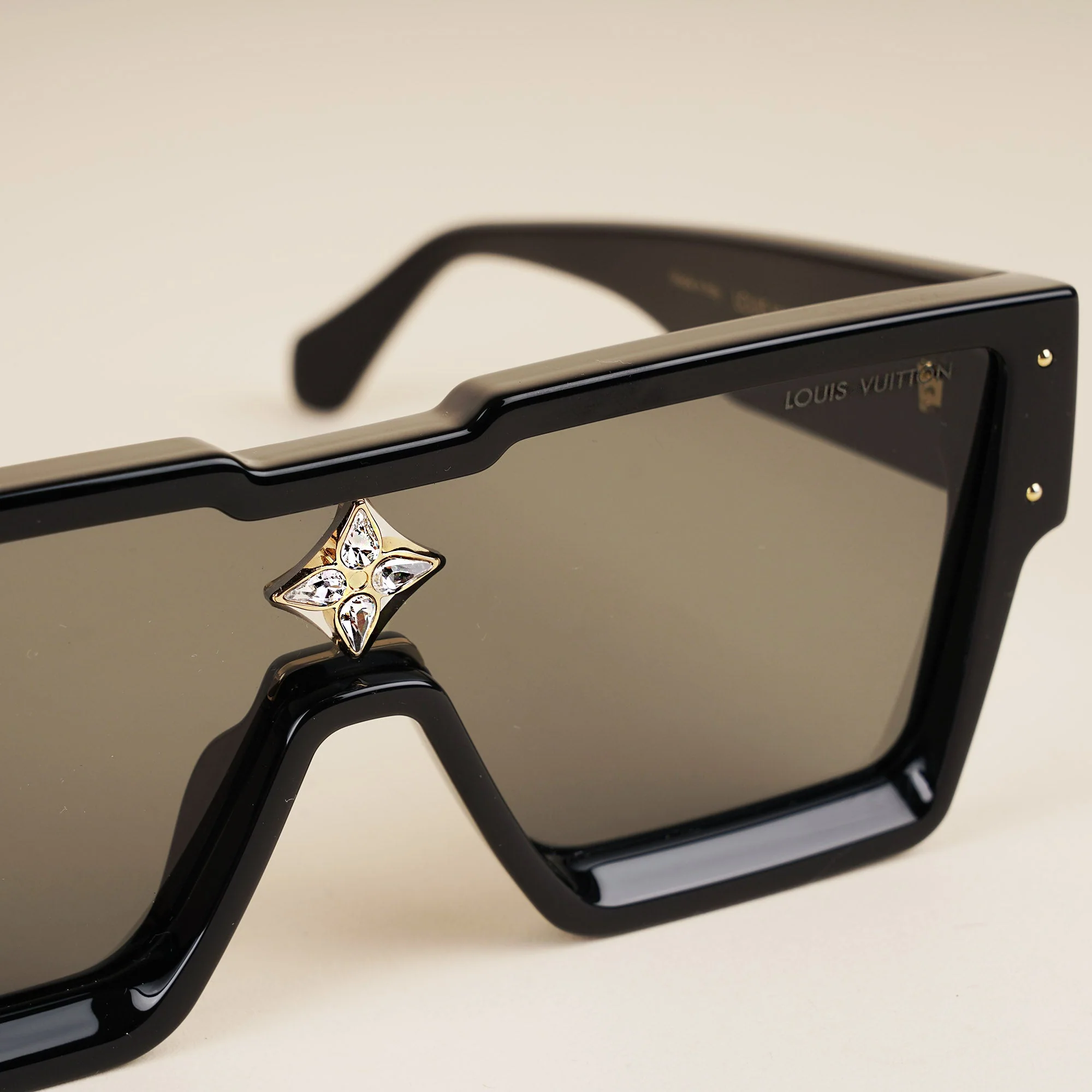 Cyclone Sunglasses - Image 4
