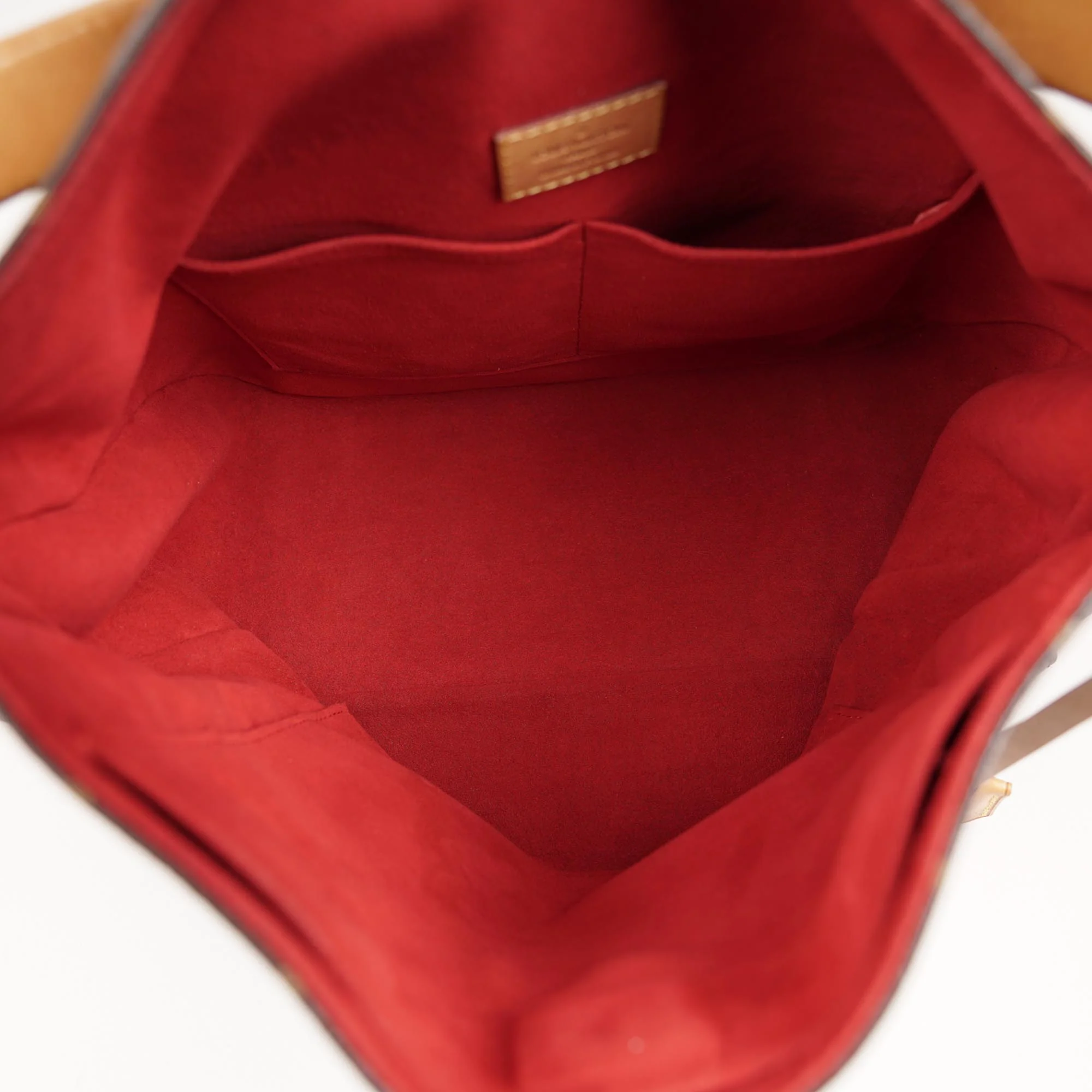 Gaia Shoulder Bag - Image 9
