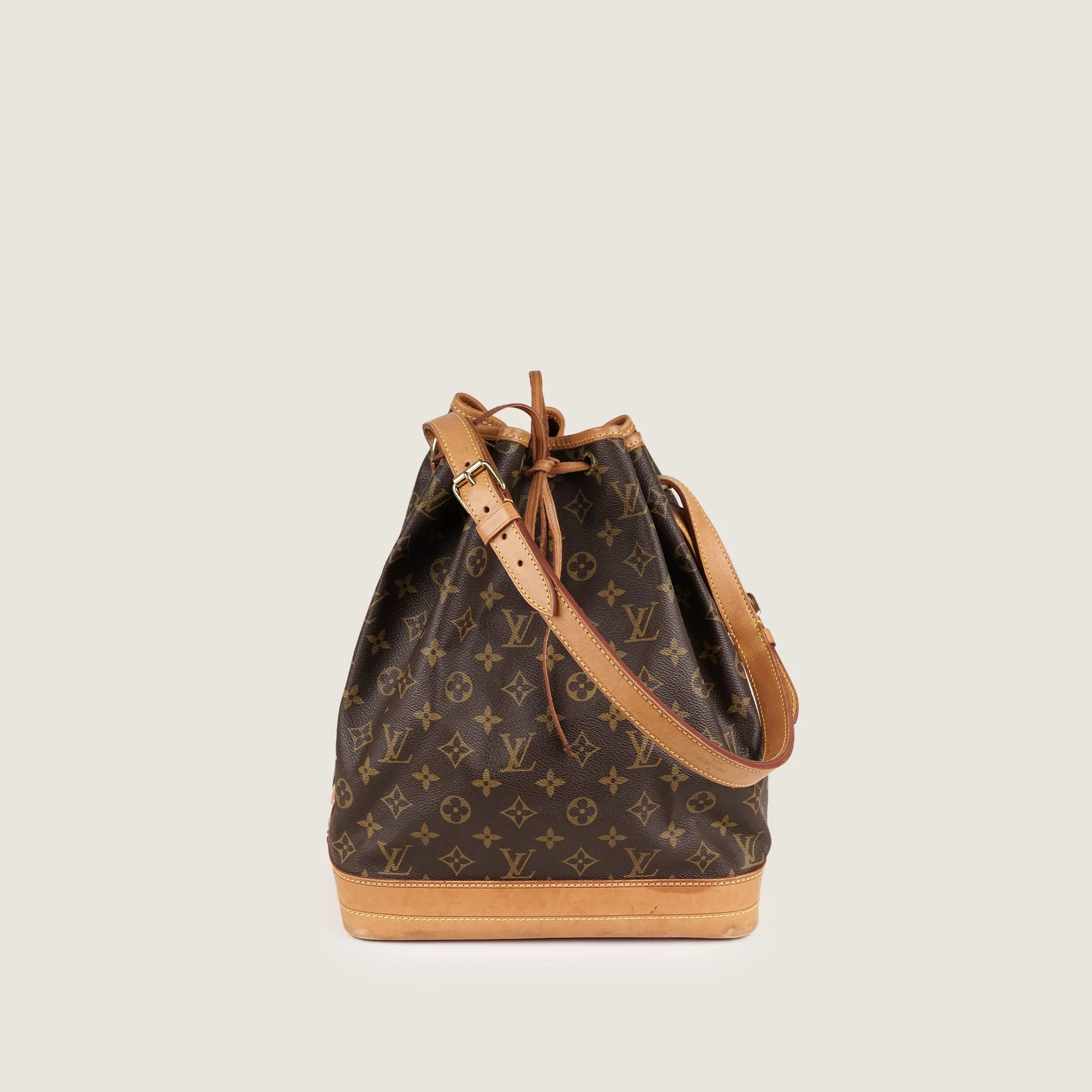 Large Noe Bucket Bag