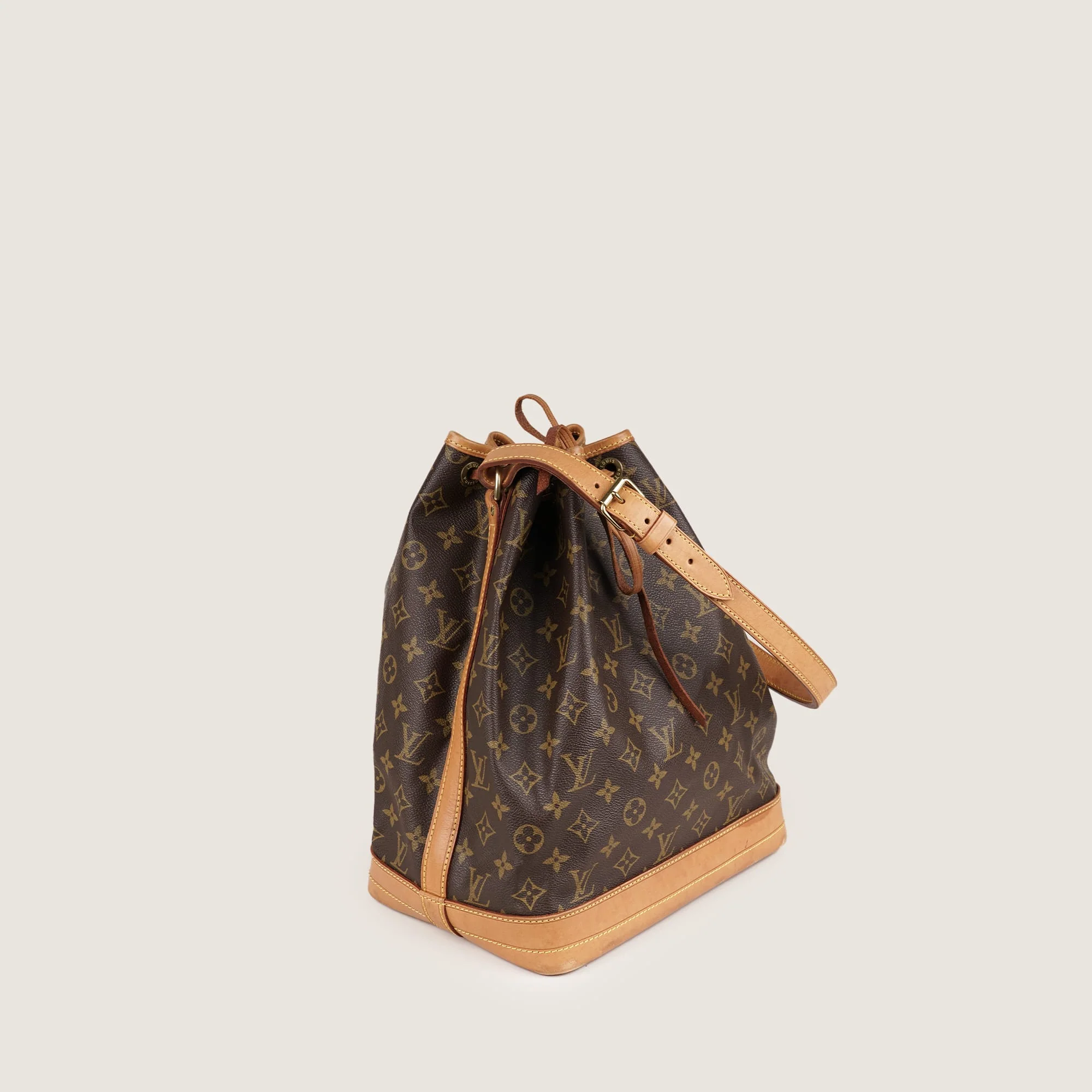 Large Noe Bucket Bag - Image 2