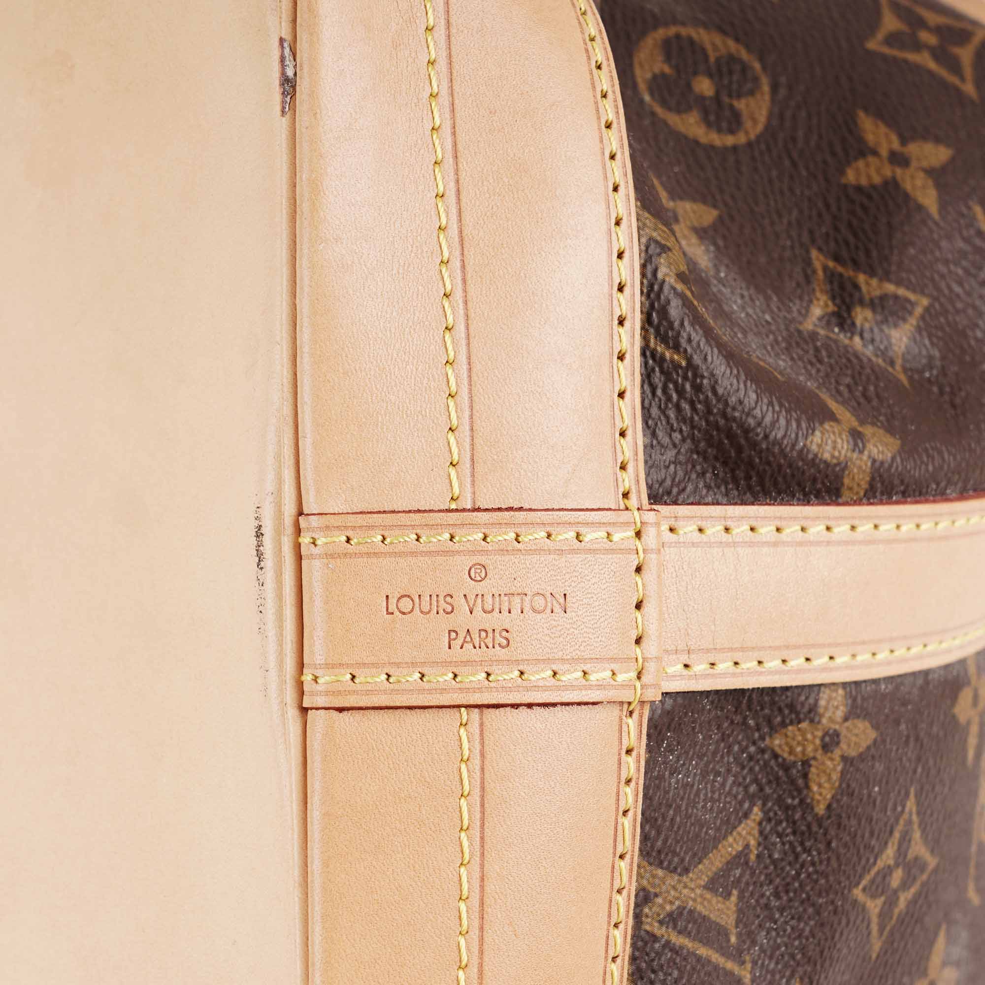 Large Noé Shoulder Bag - Image 10