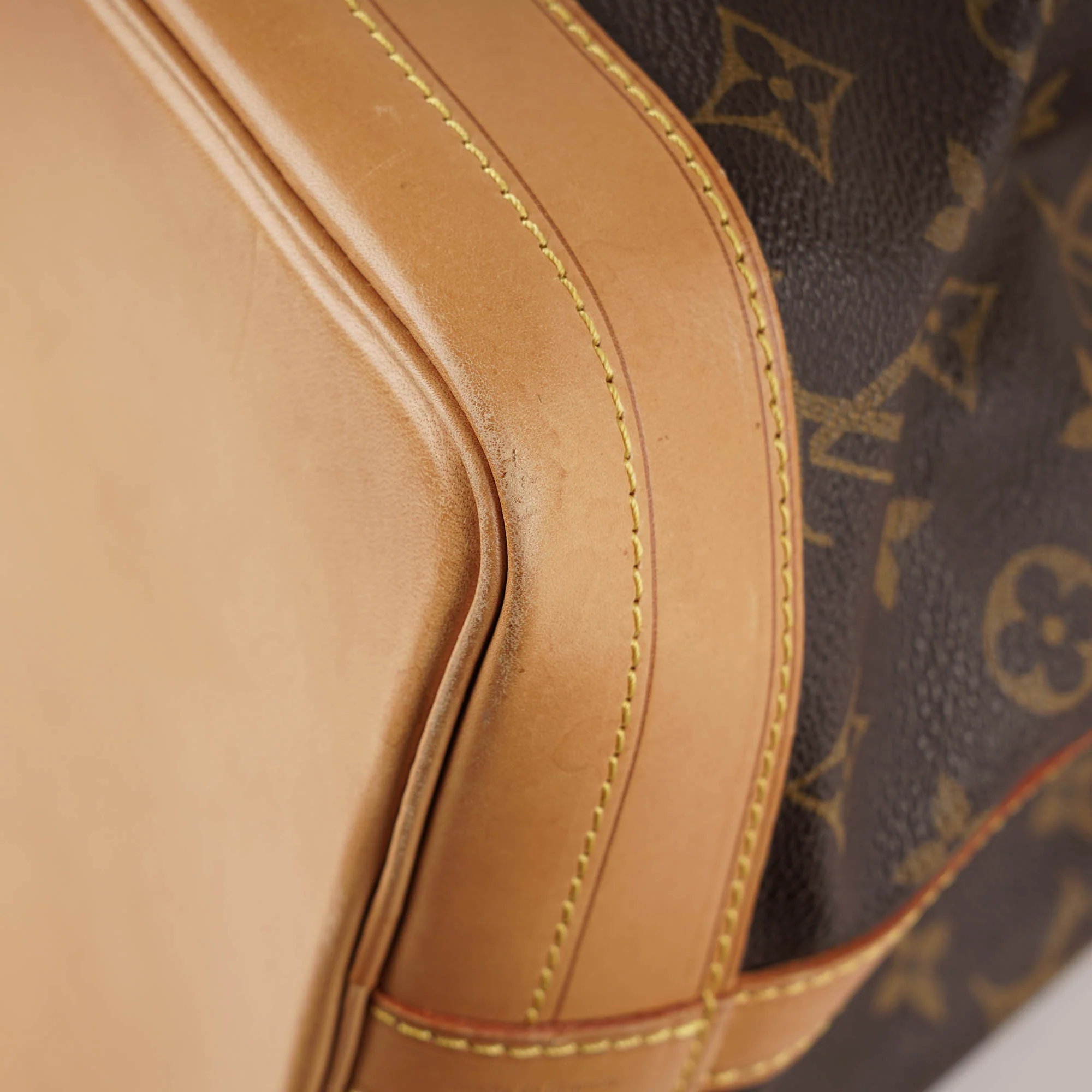 Large Noé Bucket Bag - Image 12