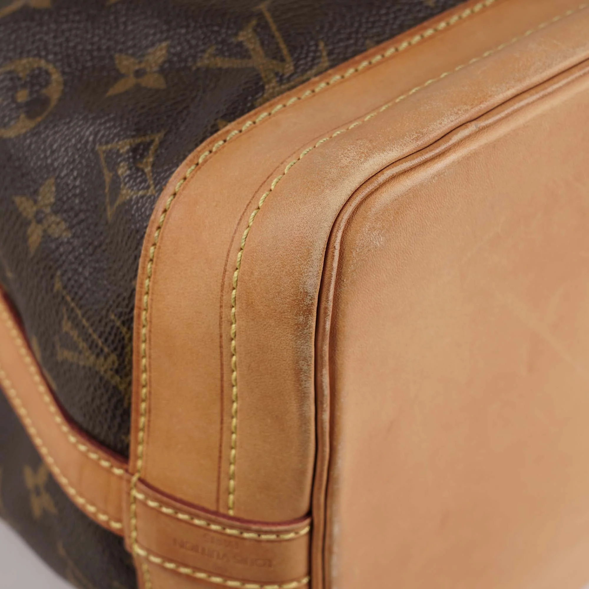 Large Noé Bucket Bag - Image 13
