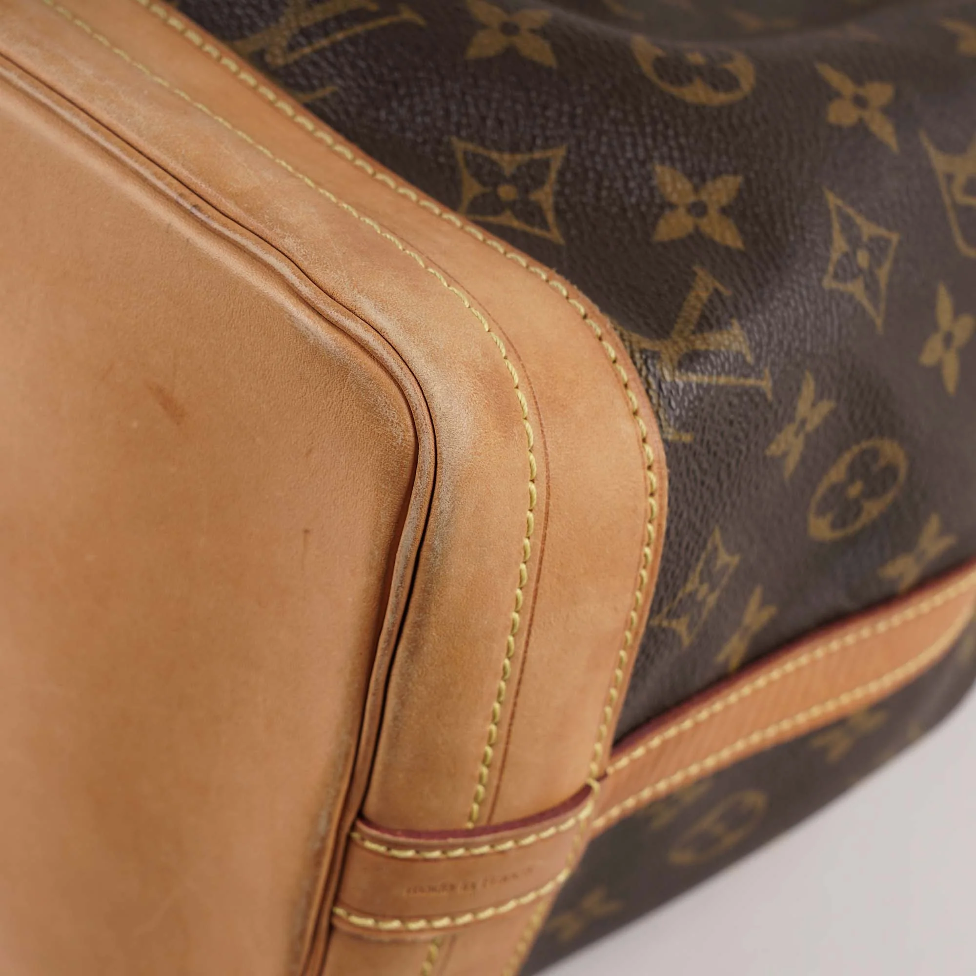 Large Noé Bucket Bag - Image 14