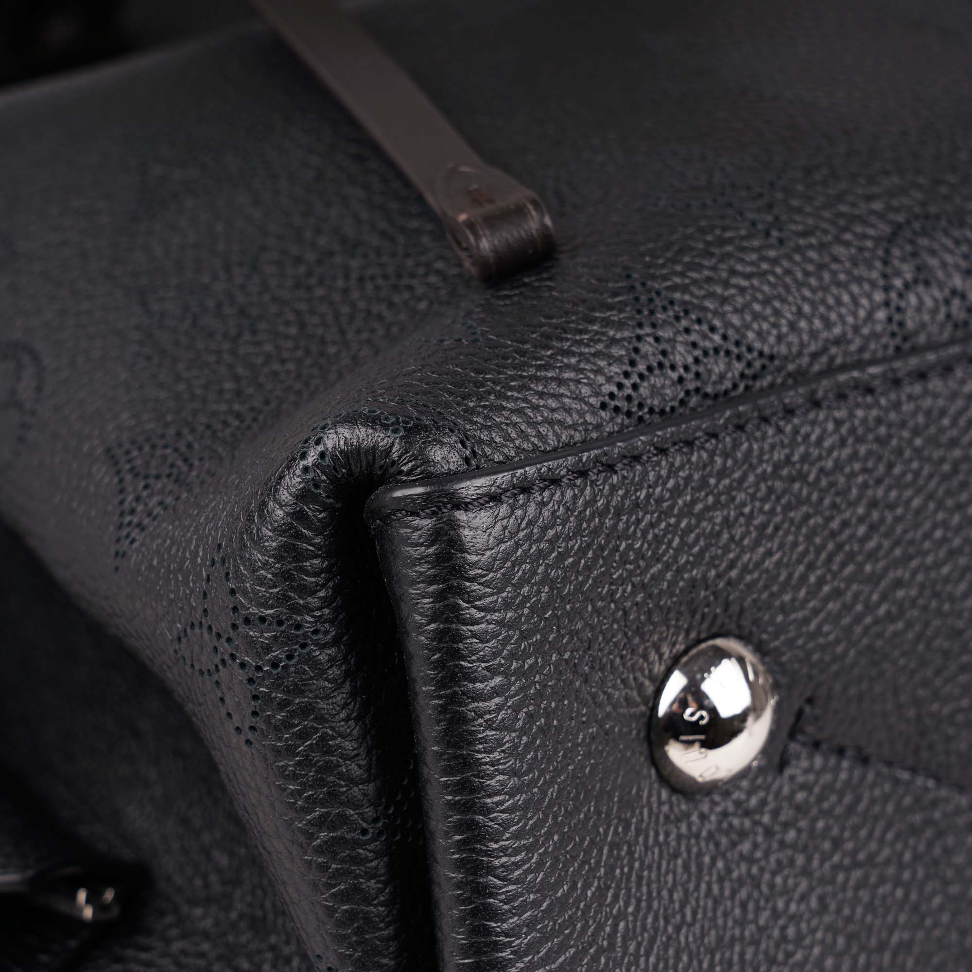 Muria Shoulder Bag - Image 12
