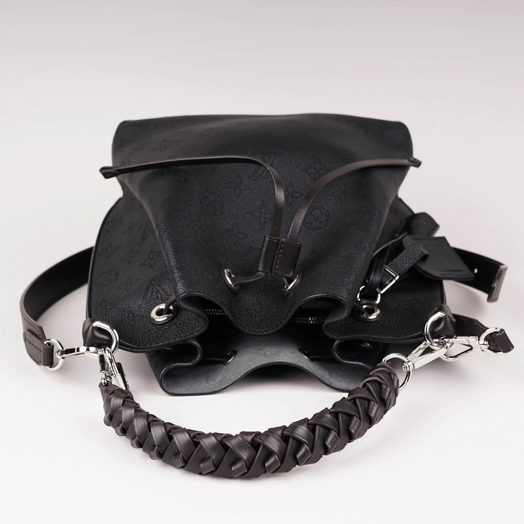 Muria Shoulder Bag - Image 6