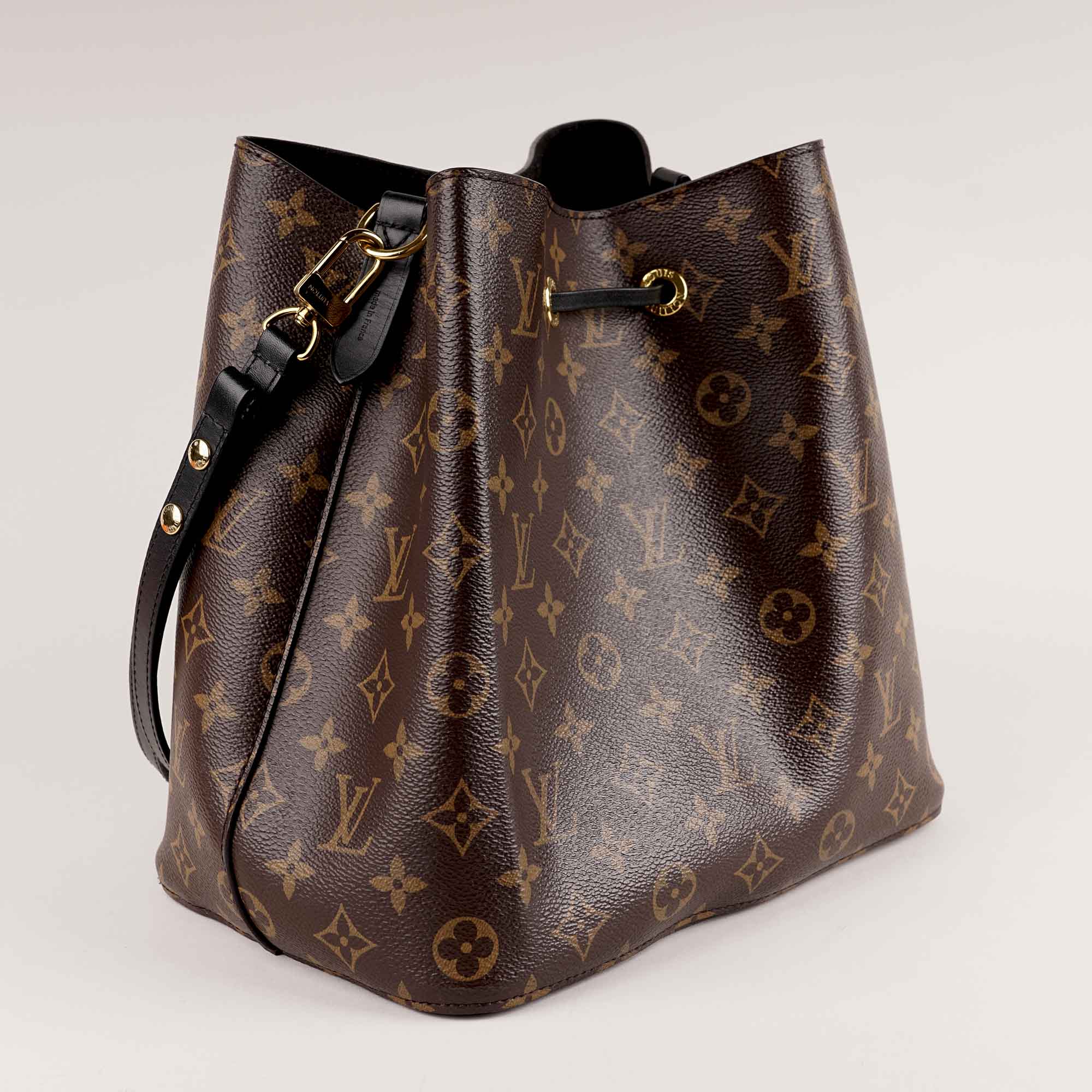 NéoNoé Bucket Bag - Image 4
