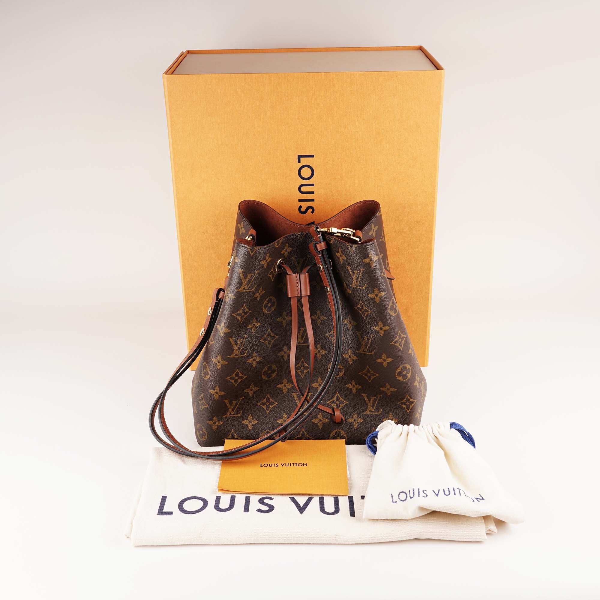 NéoNoé Bucket Bag - Image 14