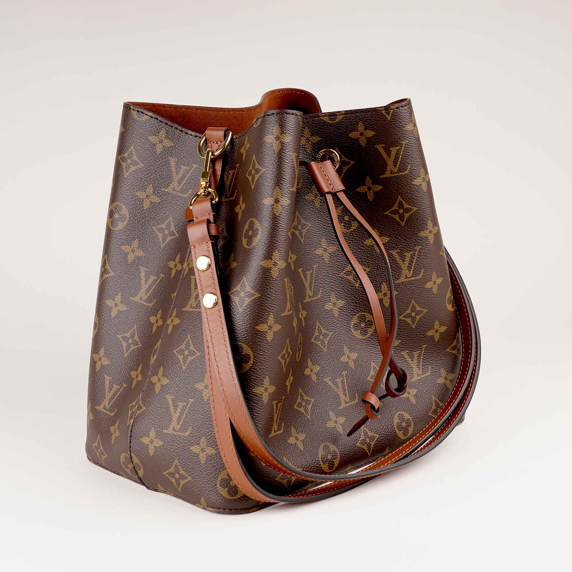 NéoNoé Bucket Bag - Image 3