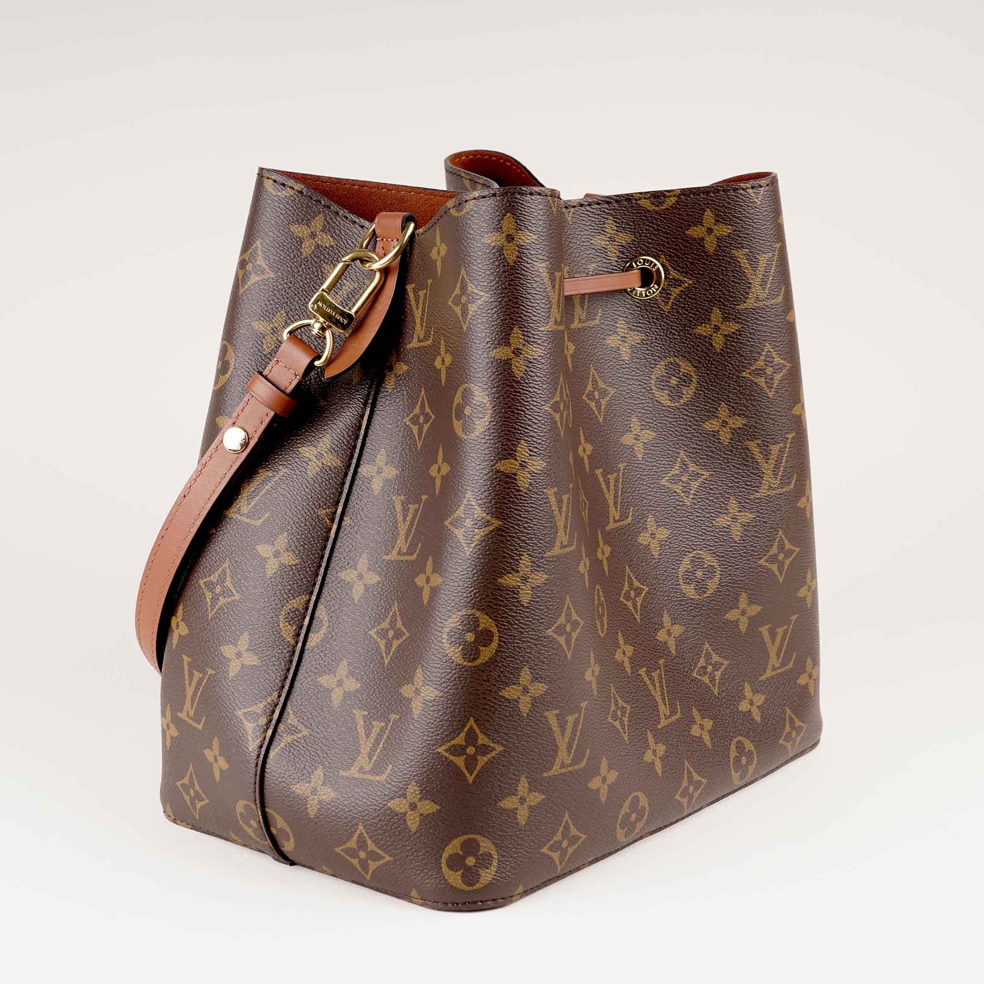 NéoNoé Bucket Bag - Image 4