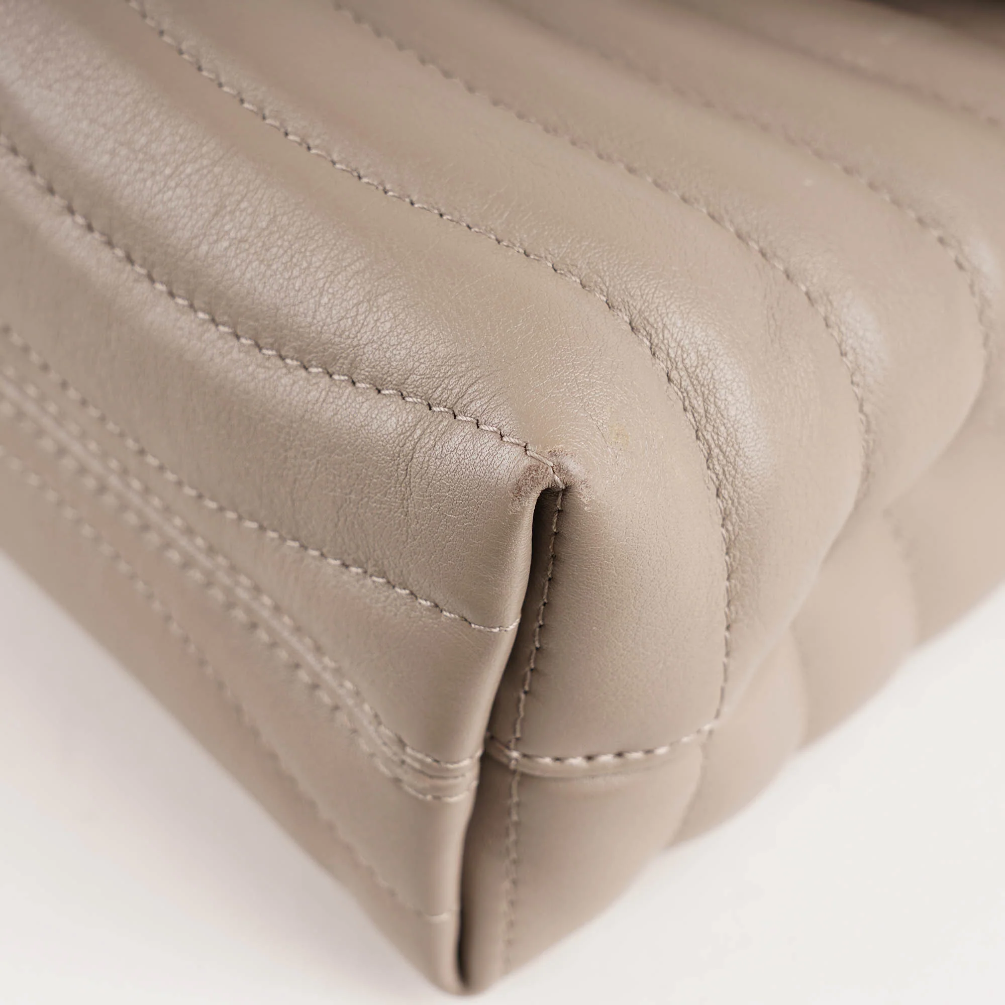 New Wave Chain Bag - Image 12