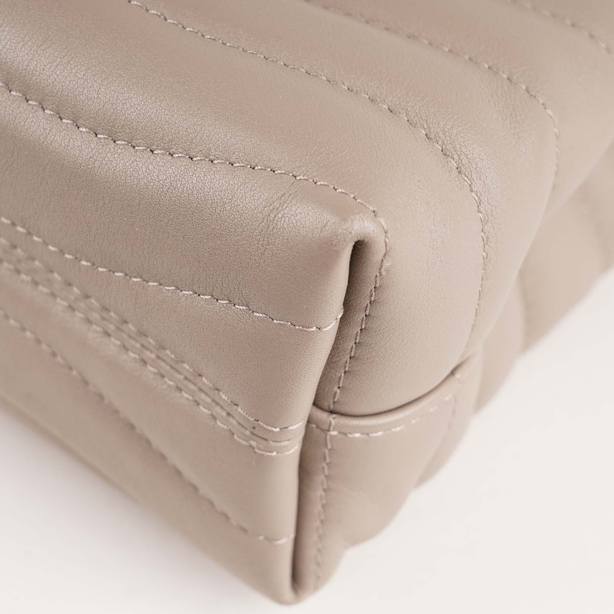 New Wave Chain Bag - Image 14