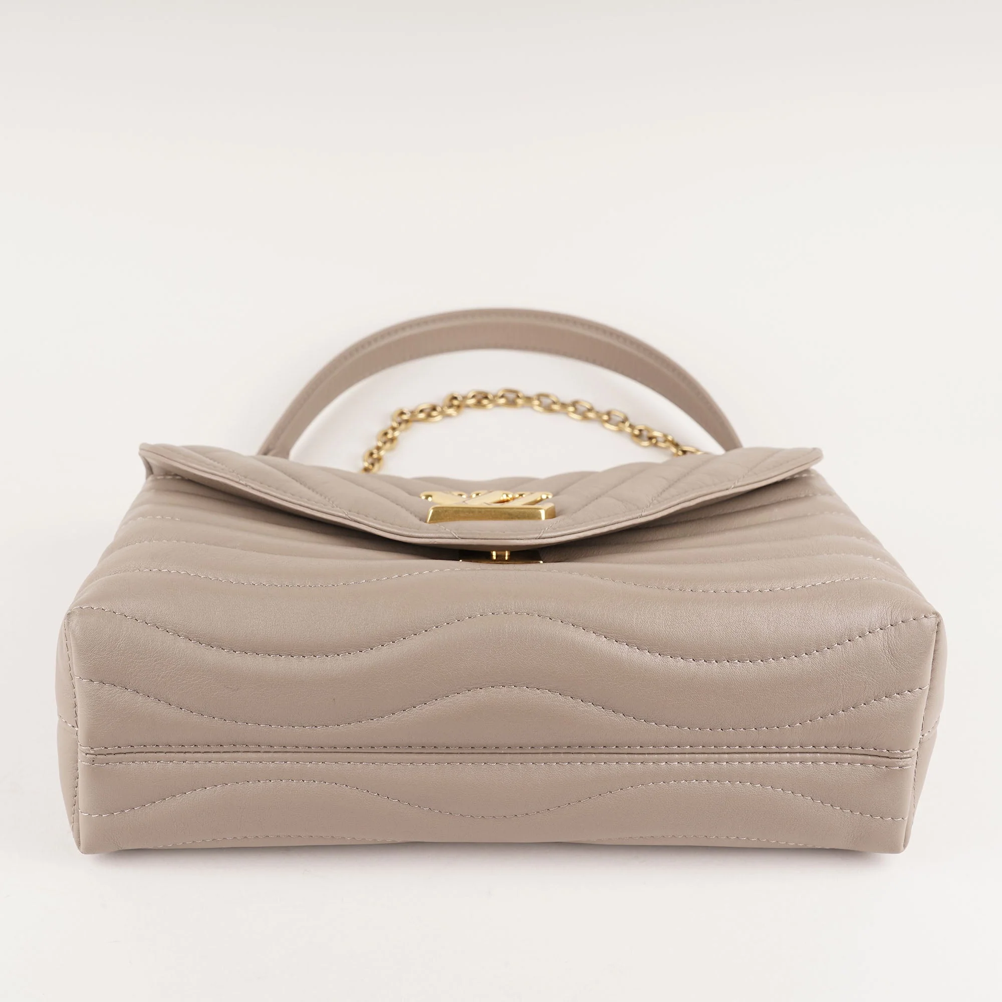 New Wave Chain Bag - Image 5