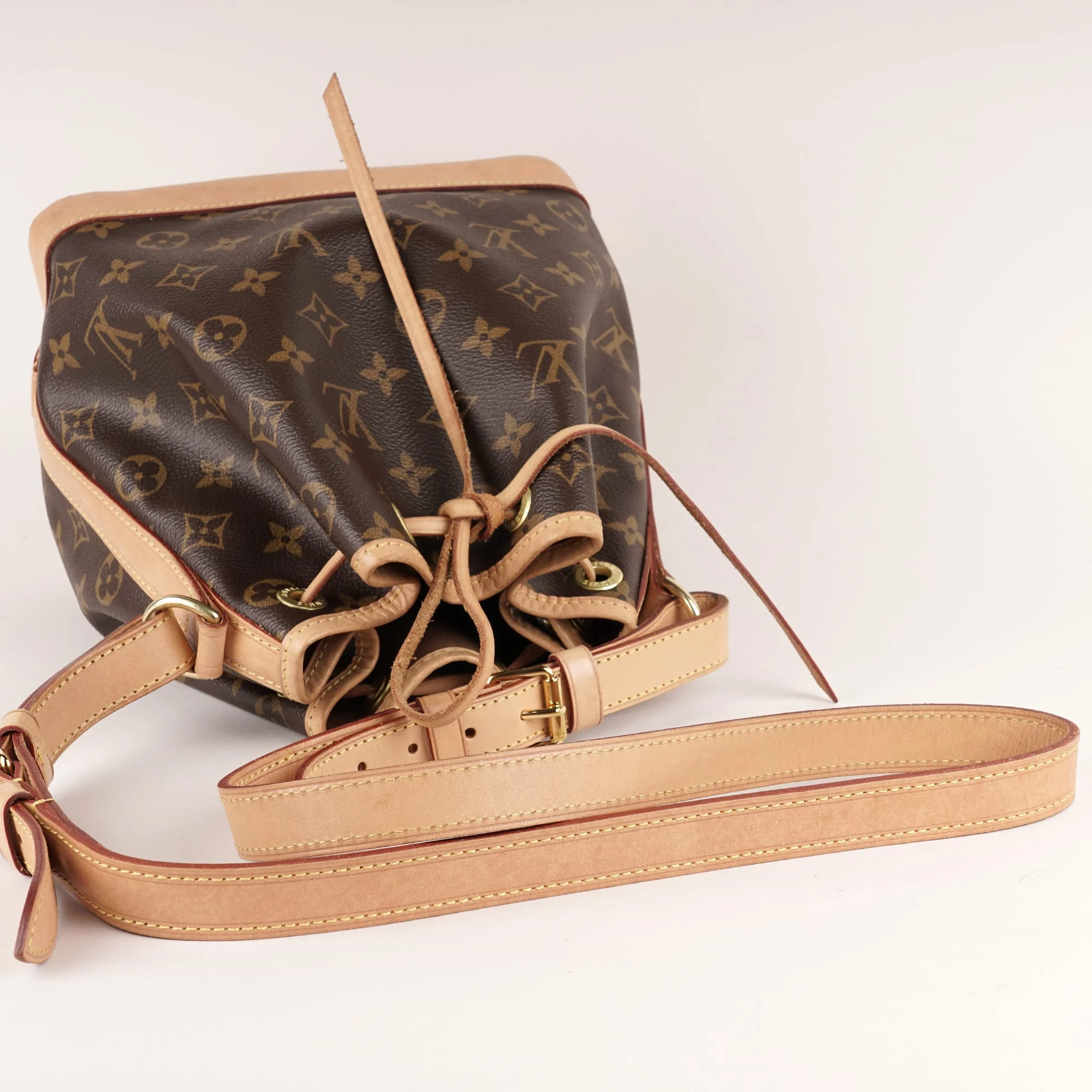 Noé BB Shoulder Bag - Image 5