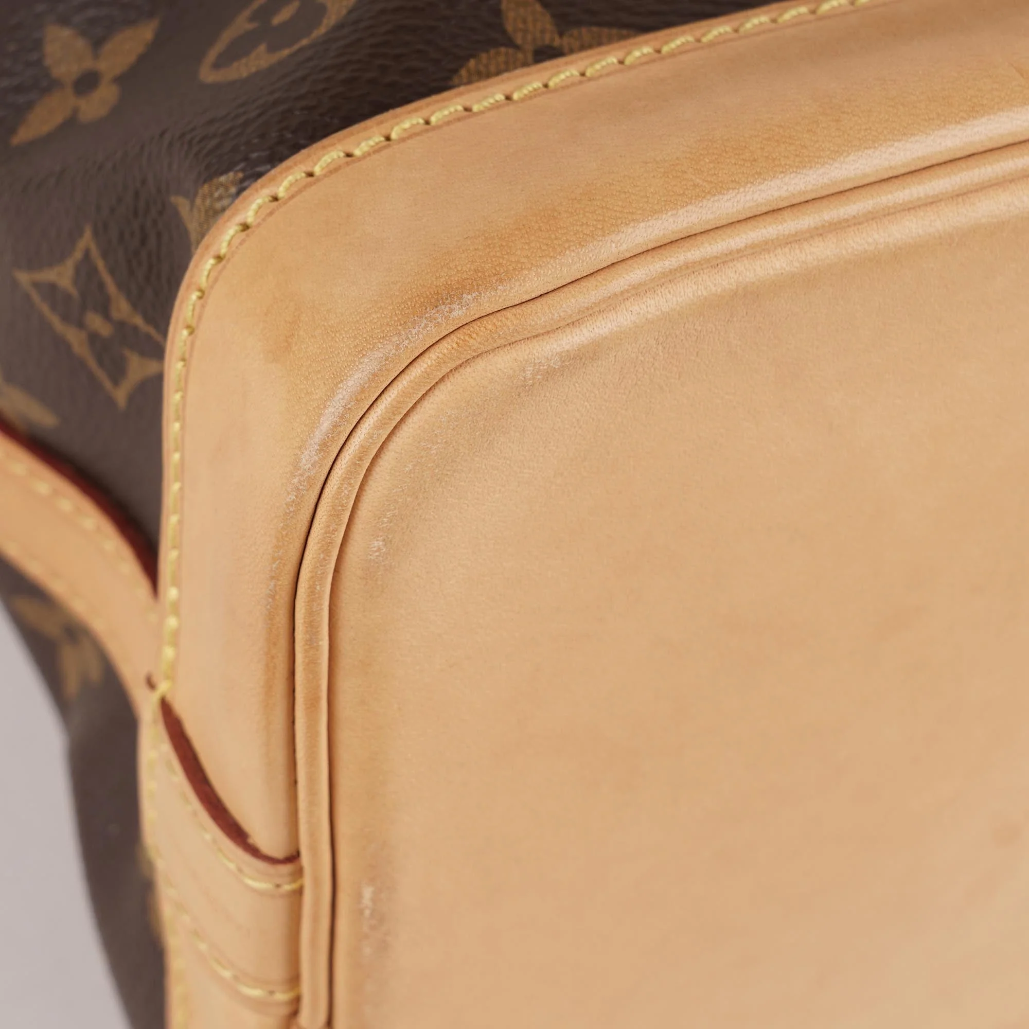 Noé BB Bucket Bag - Image 11