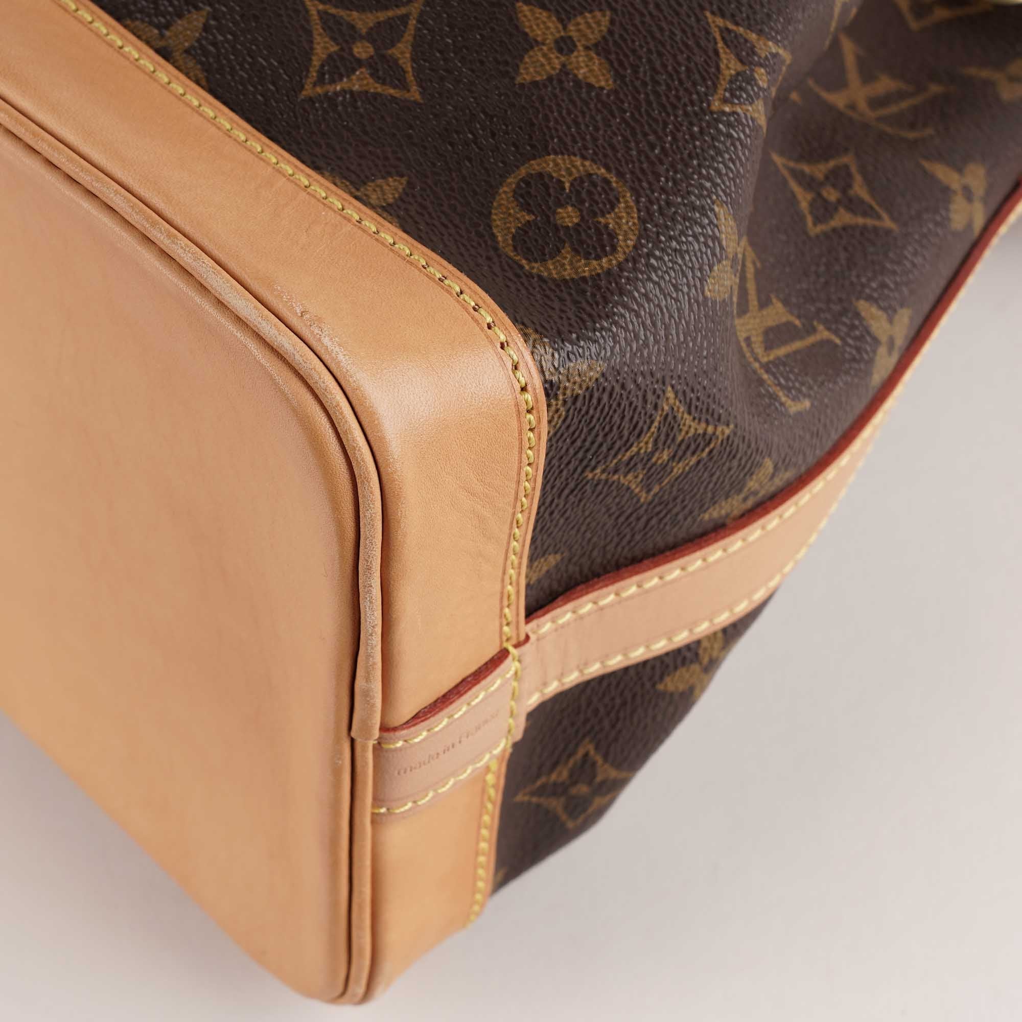 Noé BB Bucket Bag - Image 11