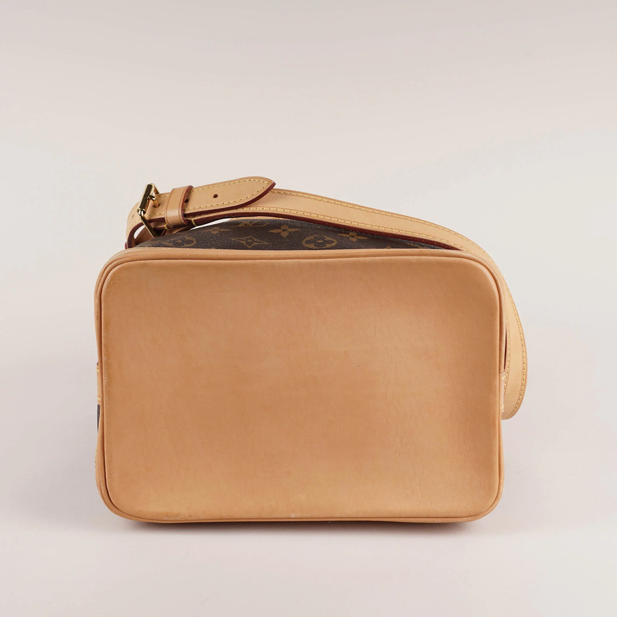 Noé BB Bucket Bag - Image 5