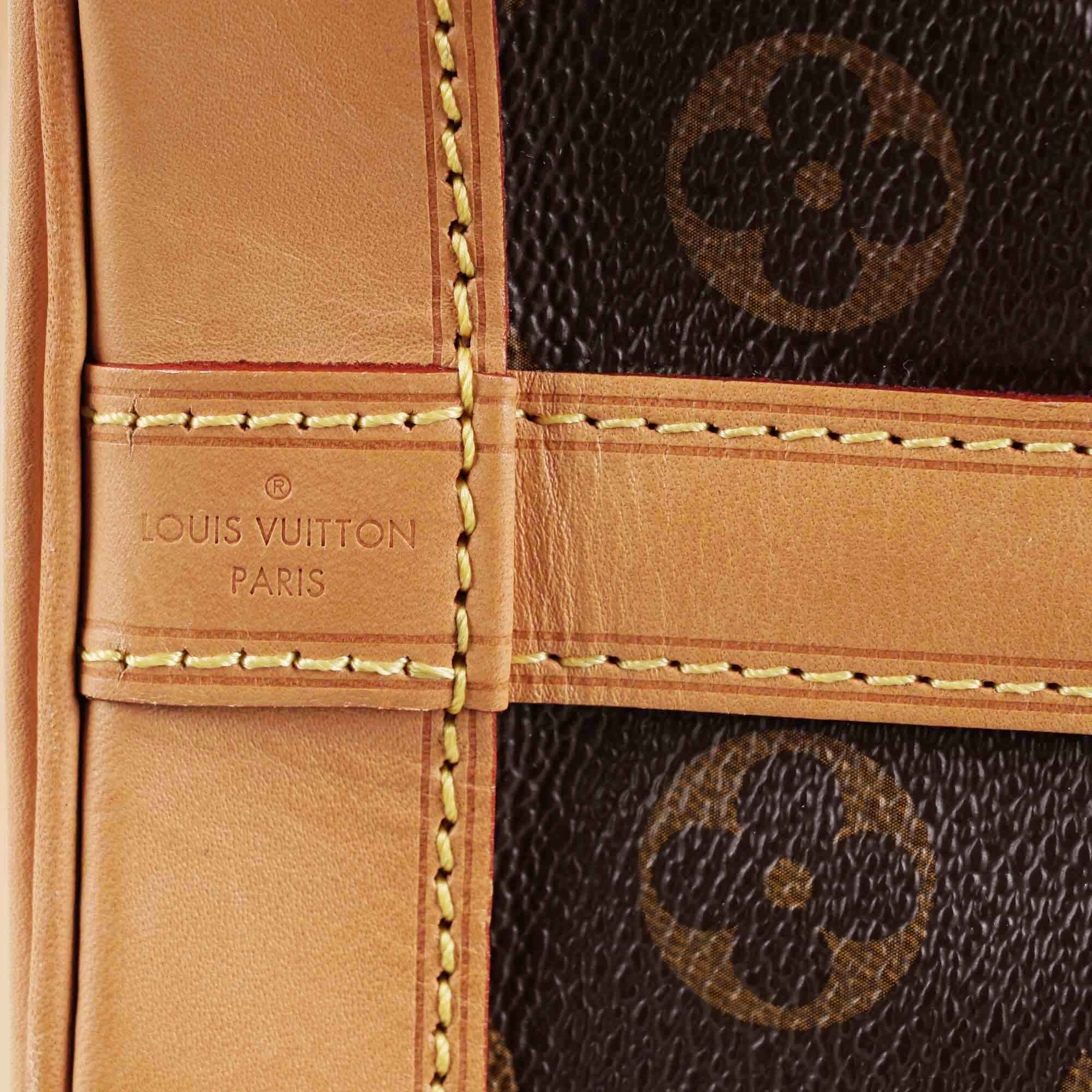 Noé BB Bucket Bag - Image 8